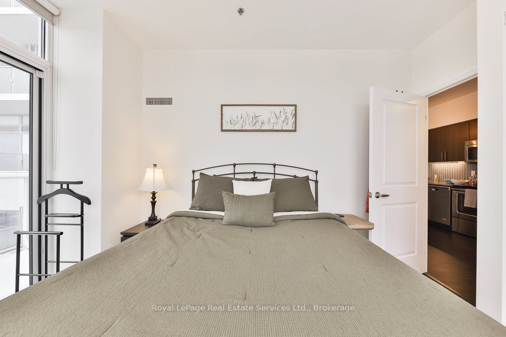 65 Speers Rd Property Photo 21