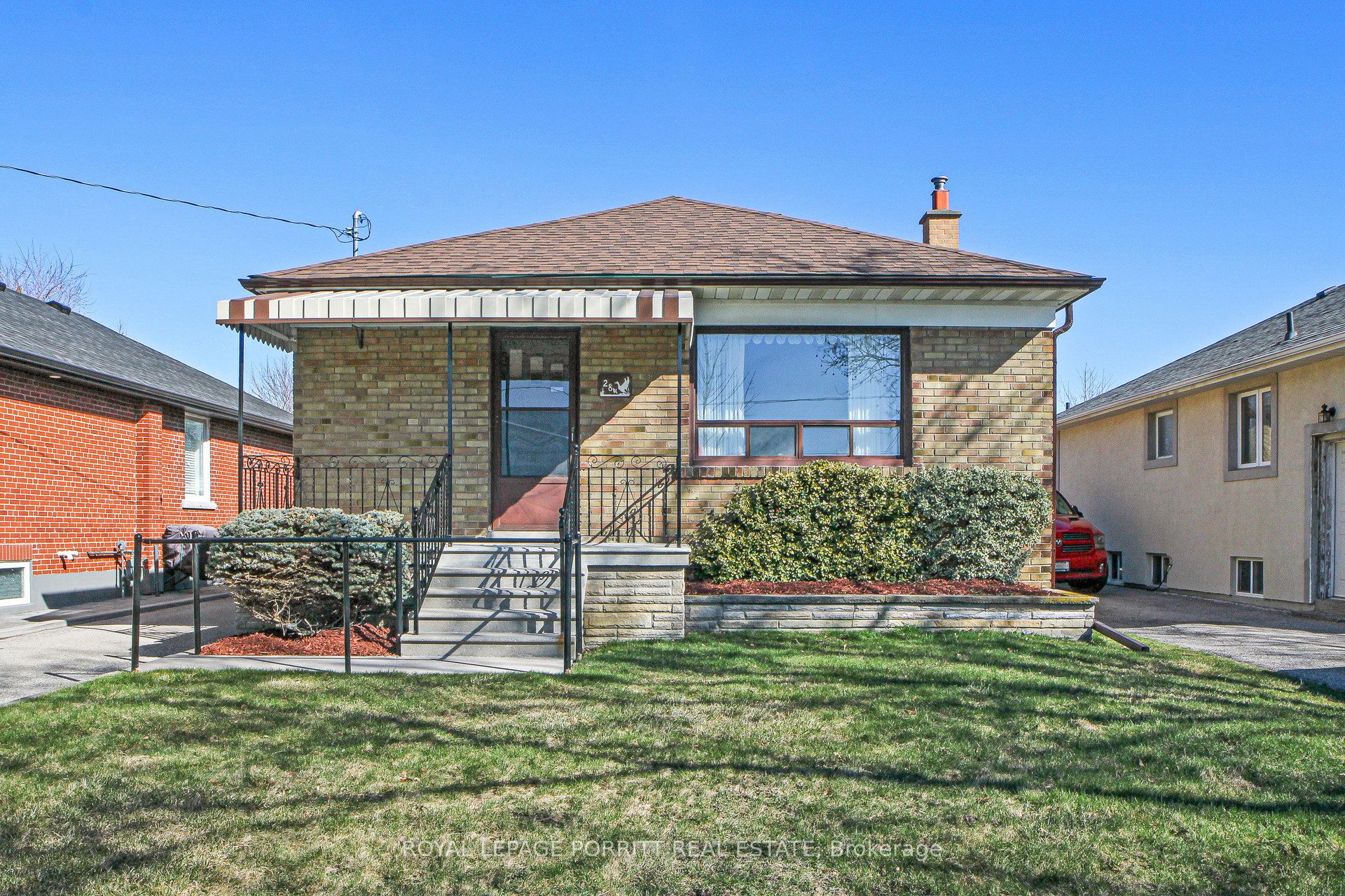 284 Lanor Avenue Property Photo 1