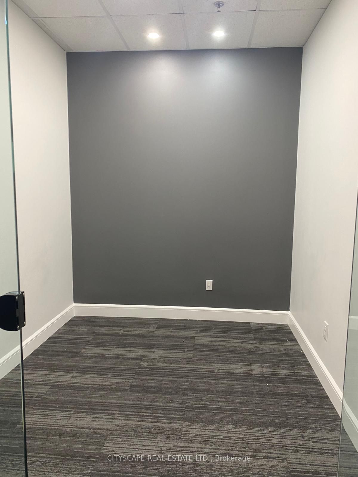 1675 The Chase Road Office Room Property Photo 3