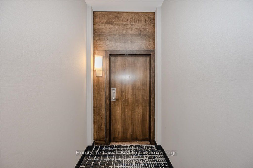 1 Hurontario Street 2001 Property Photo 9