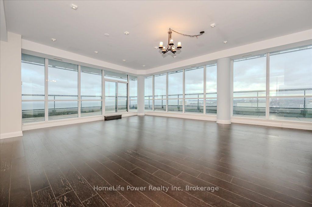 1 Hurontario Street 2001 Property Photo 12