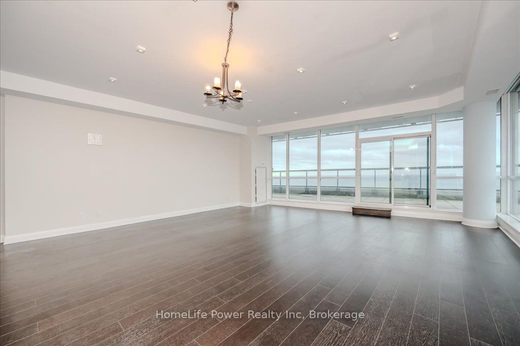 1 Hurontario Street 2001 Property Photo 15