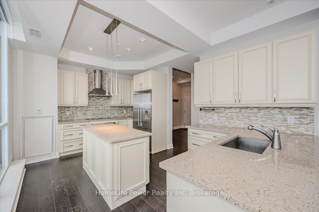 1 Hurontario Street 2001 Property Photo 17