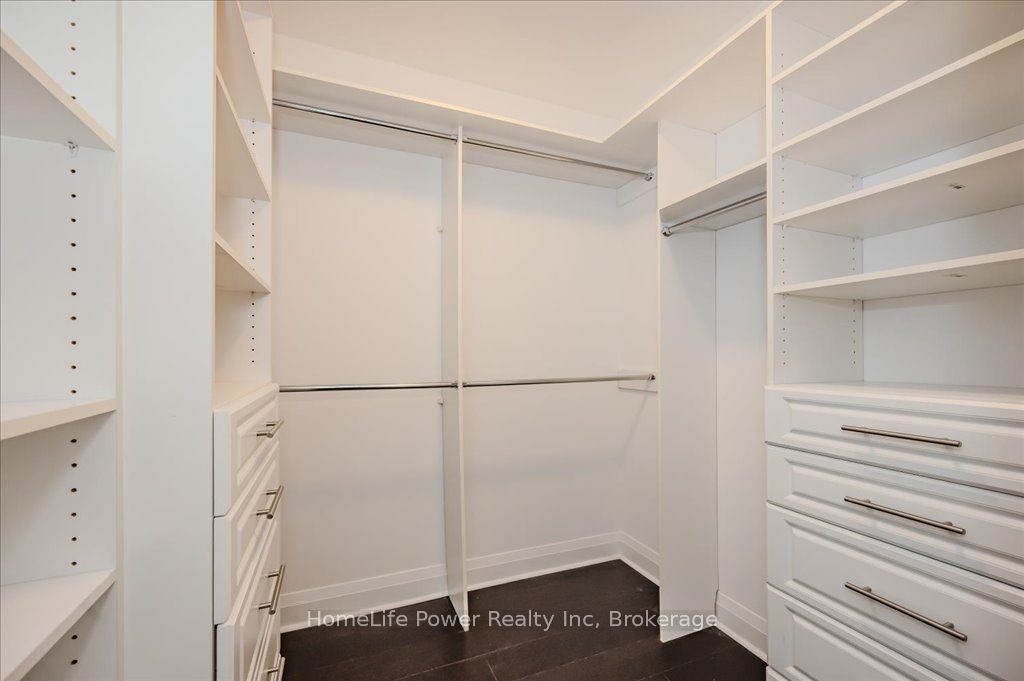 1 Hurontario Street 2001 Property Photo 25