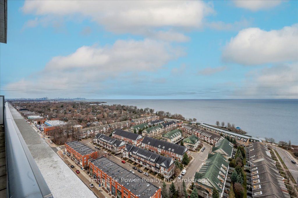 1 Hurontario Street 2001 Property Photo 40