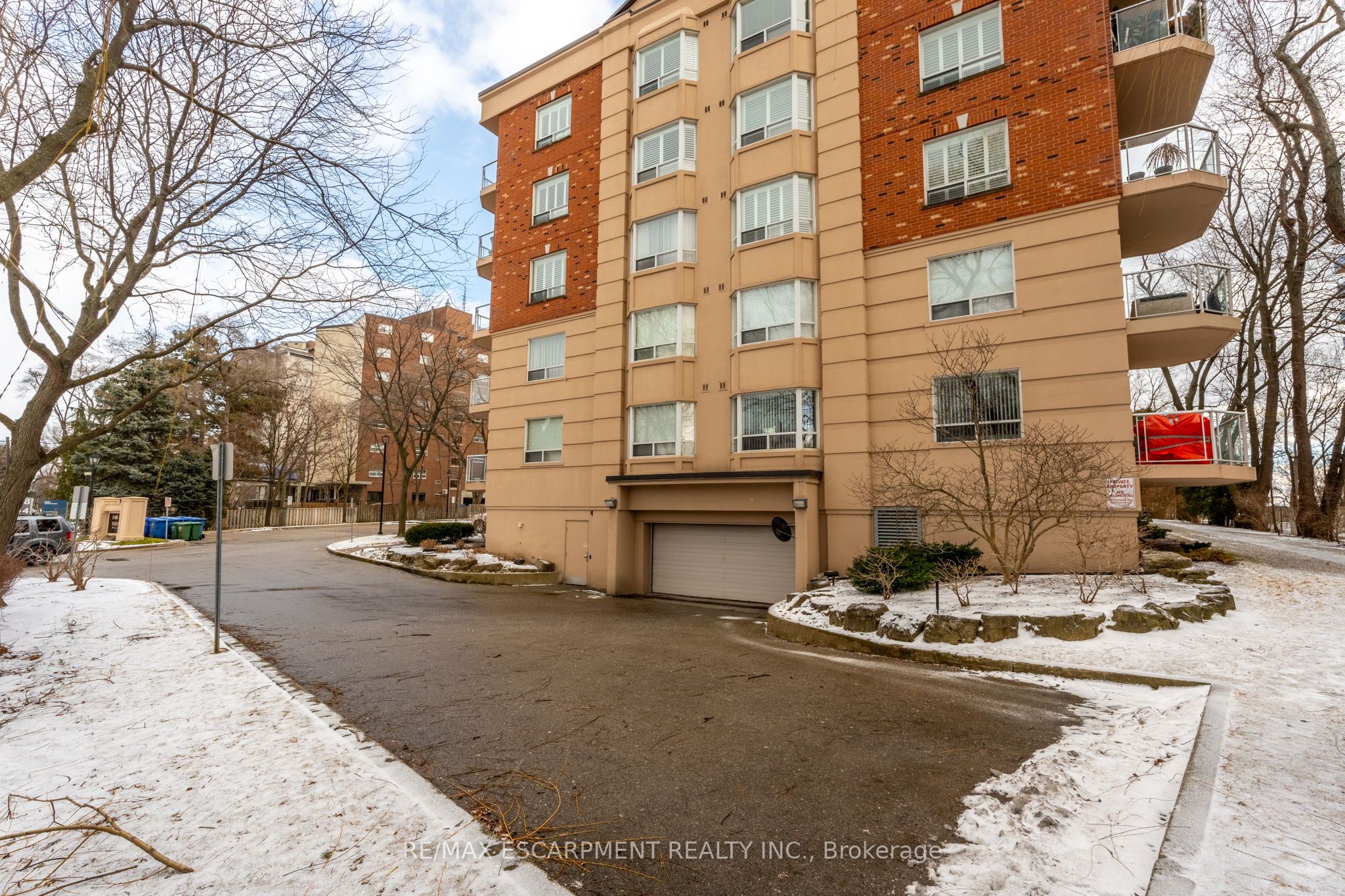 5188 Lake Shore Rd Property Photo 40