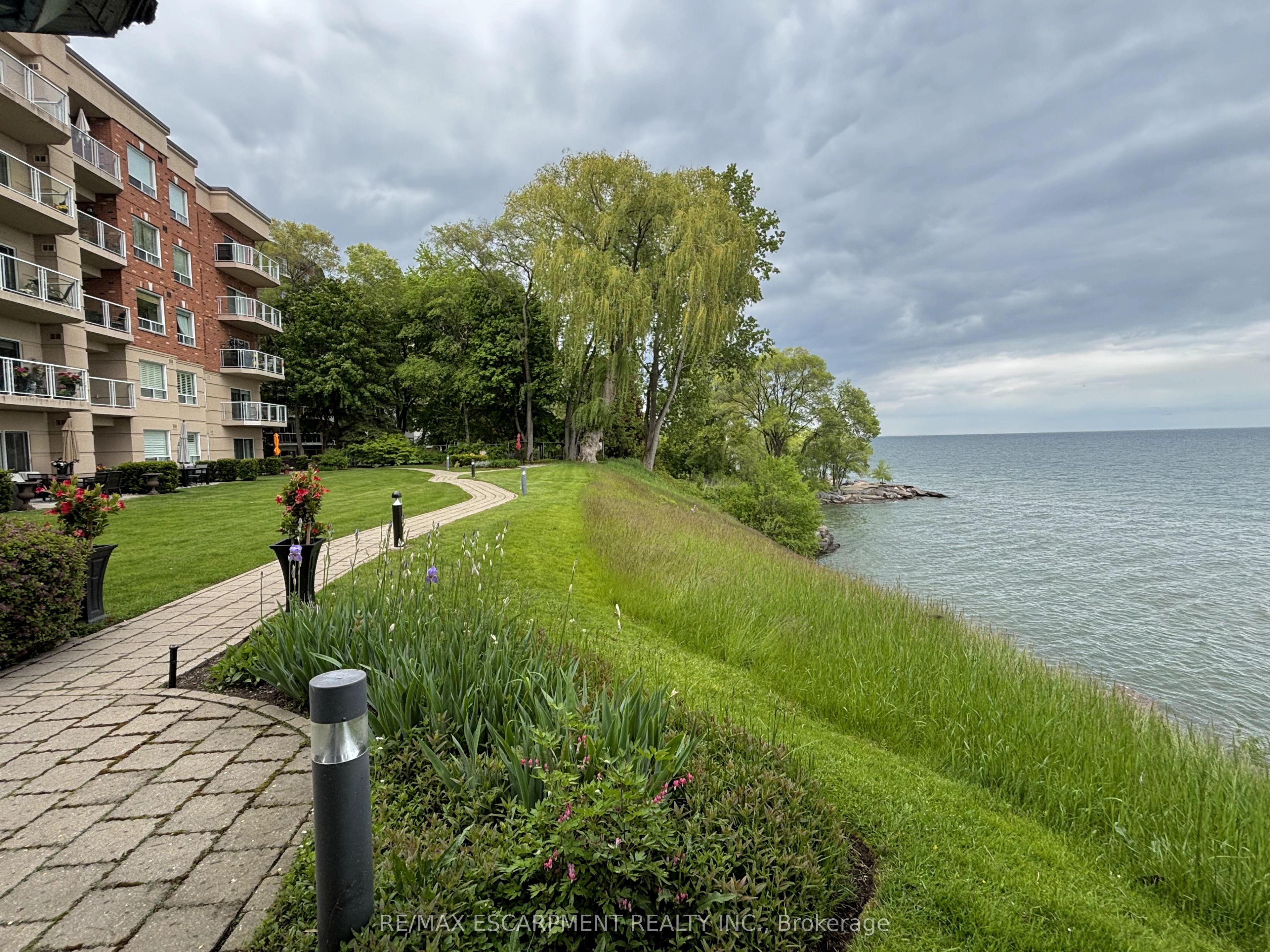 5188 Lake Shore Rd Property Photo 42