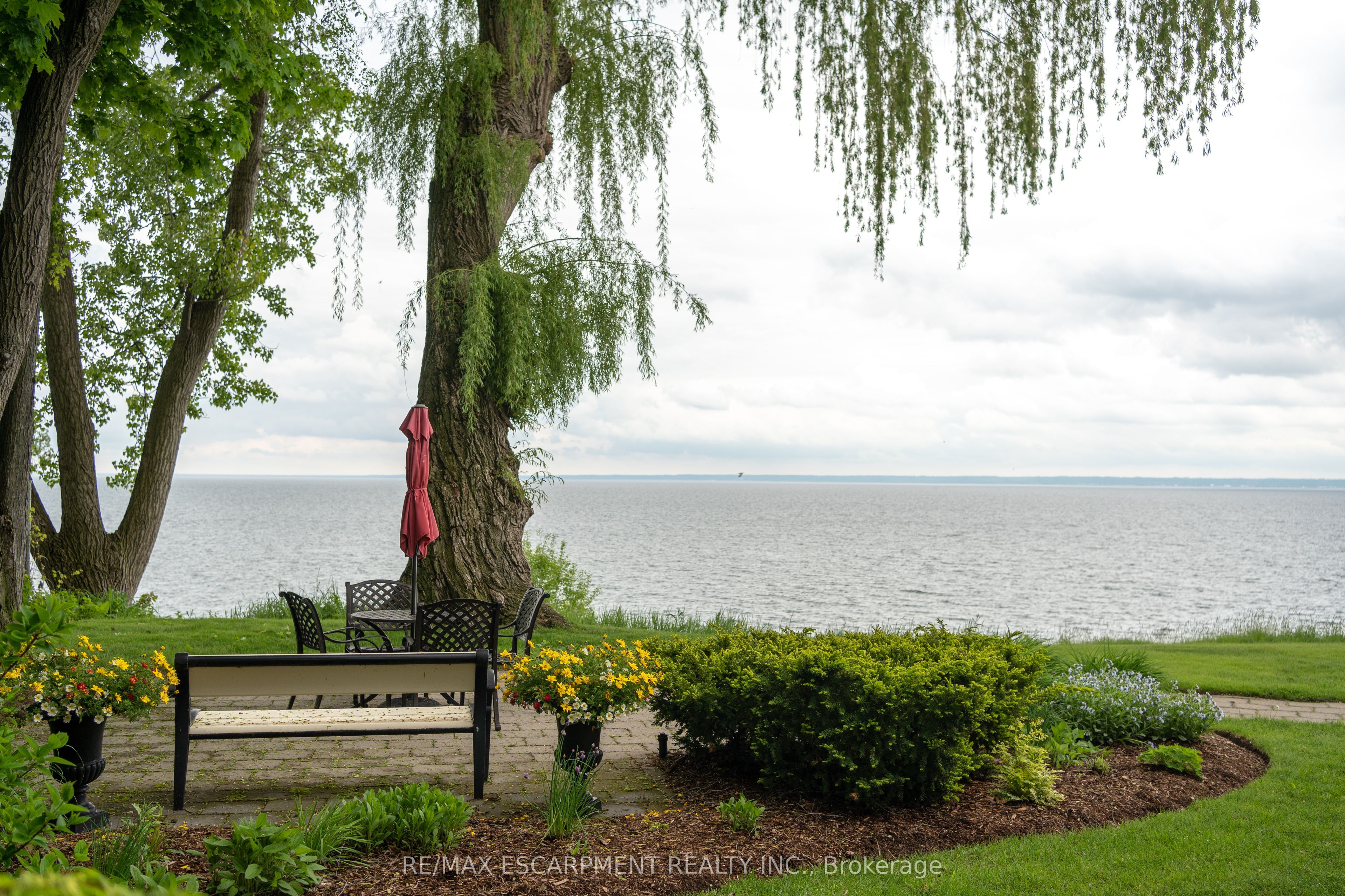 5188 Lake Shore Rd Property Photo 43