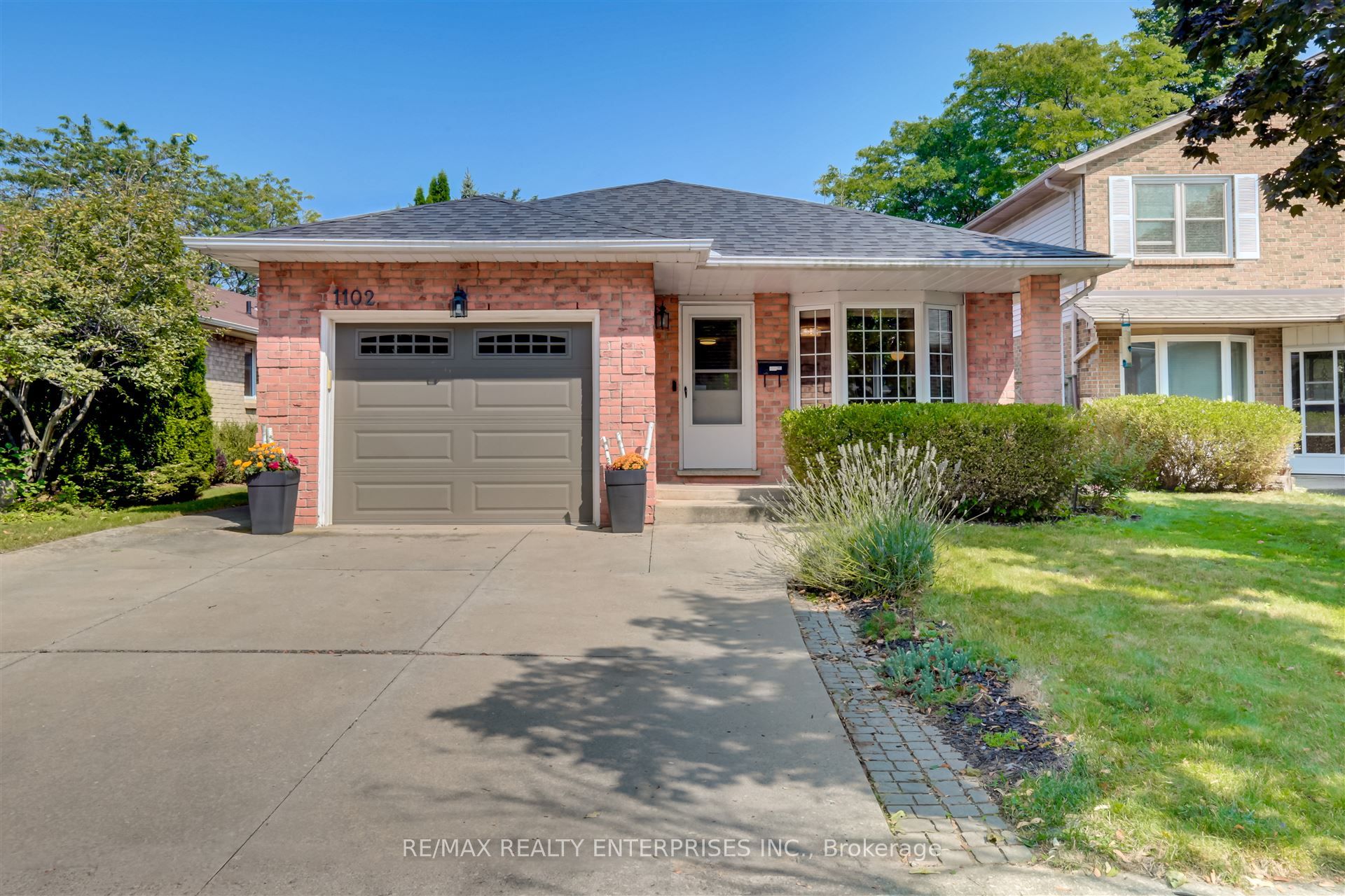 1102 Stephenson Drive Property Photo 1