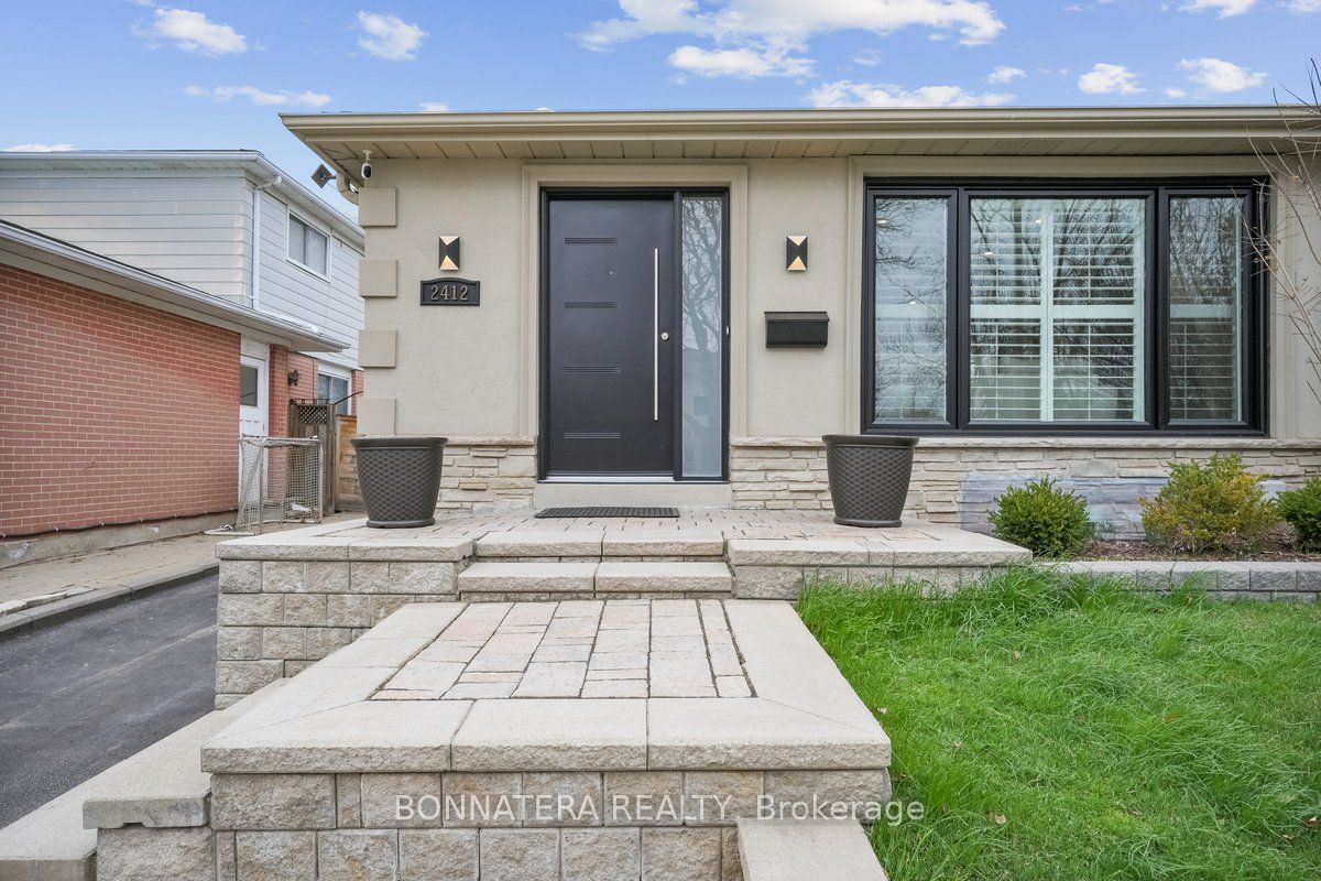 2412 Barcella Crescent Property Photo 1