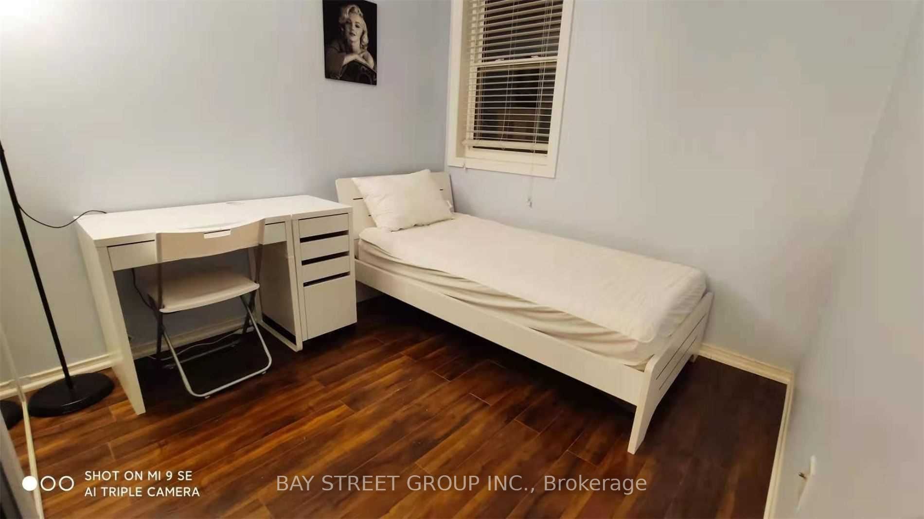 760 Lawrence Avenue W 87 Property Photo 7
