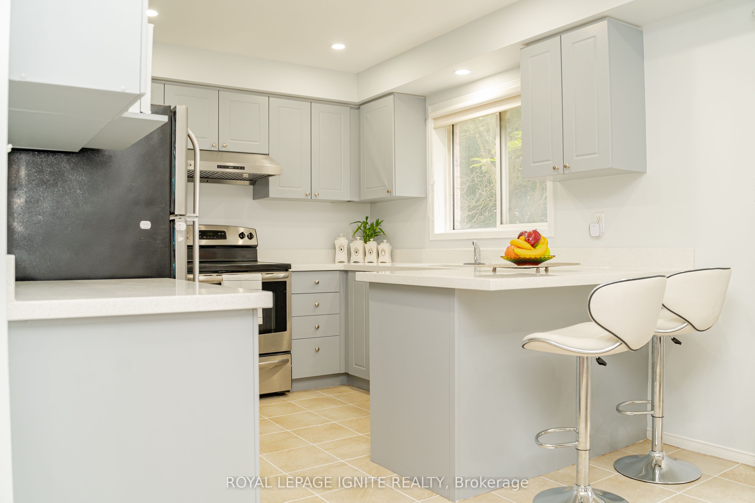 1480 Britannia Road W 14 Property Photo 13