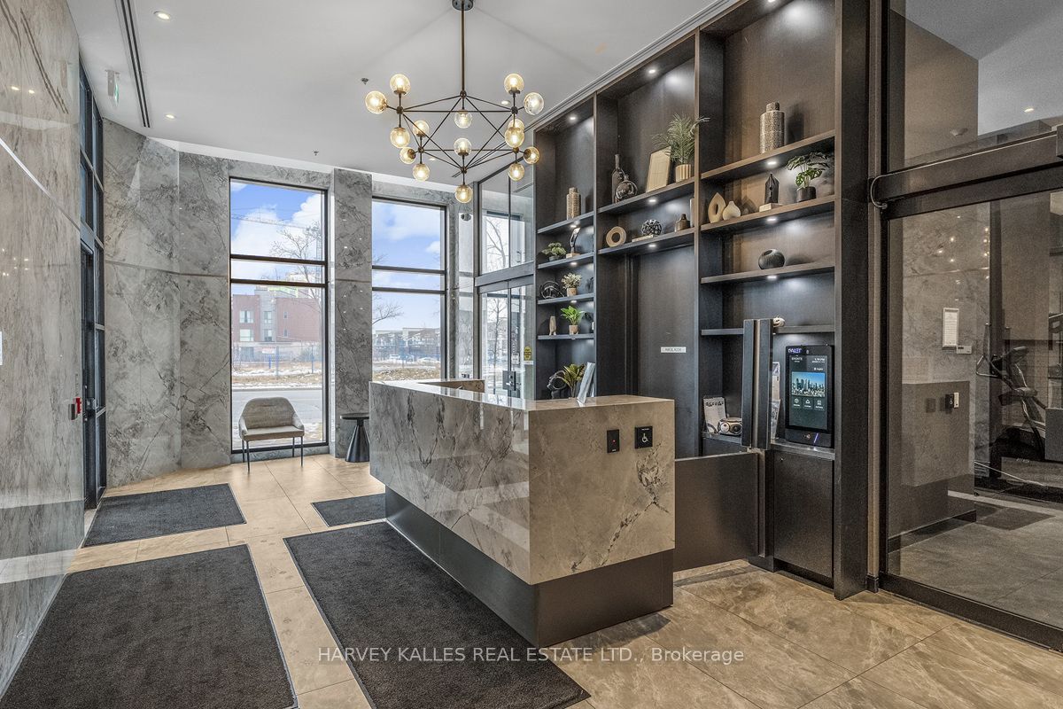 #805 - 3005 Pine Glen Road Property Photo 3