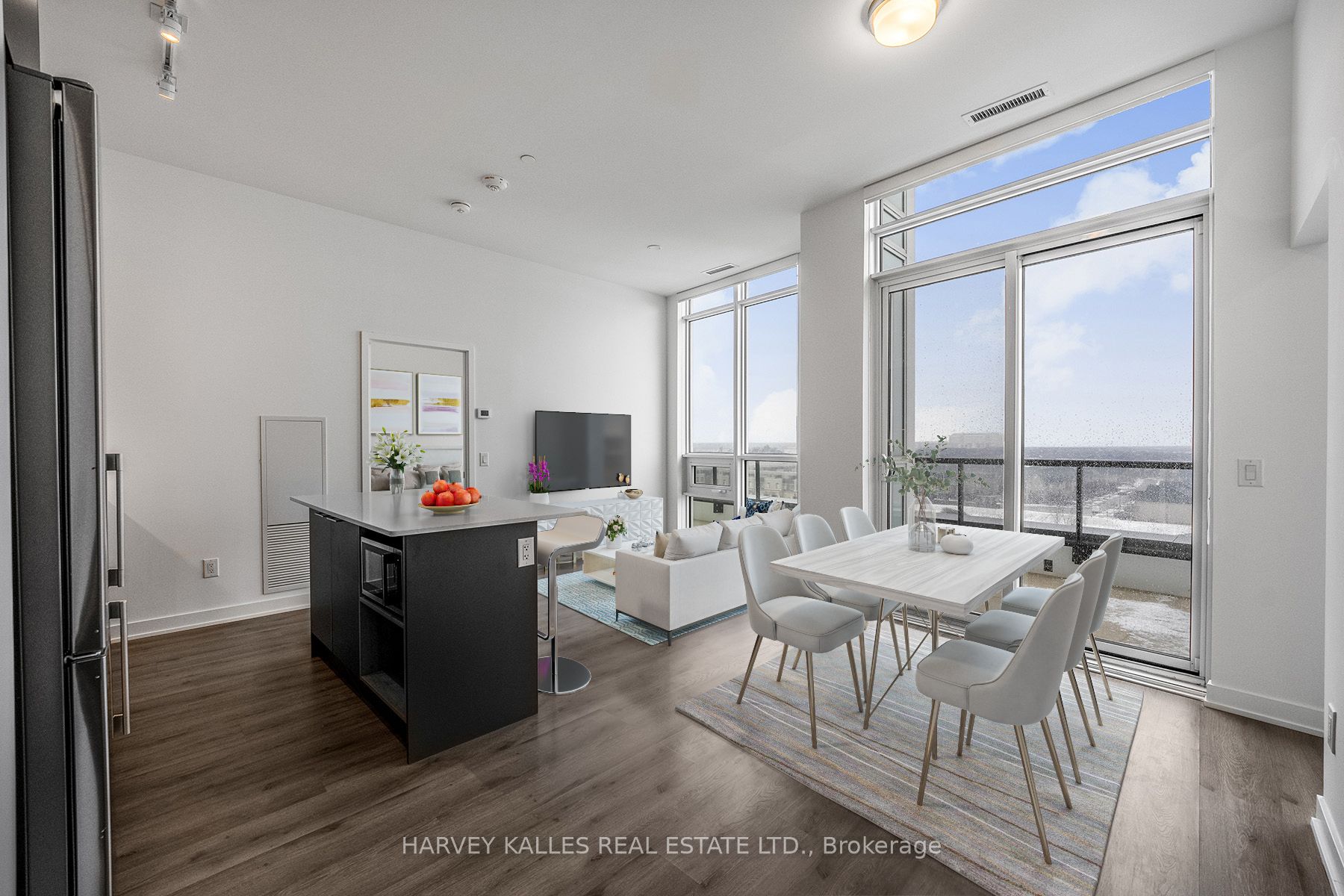 #805 - 3005 Pine Glen Road Property Photo 5