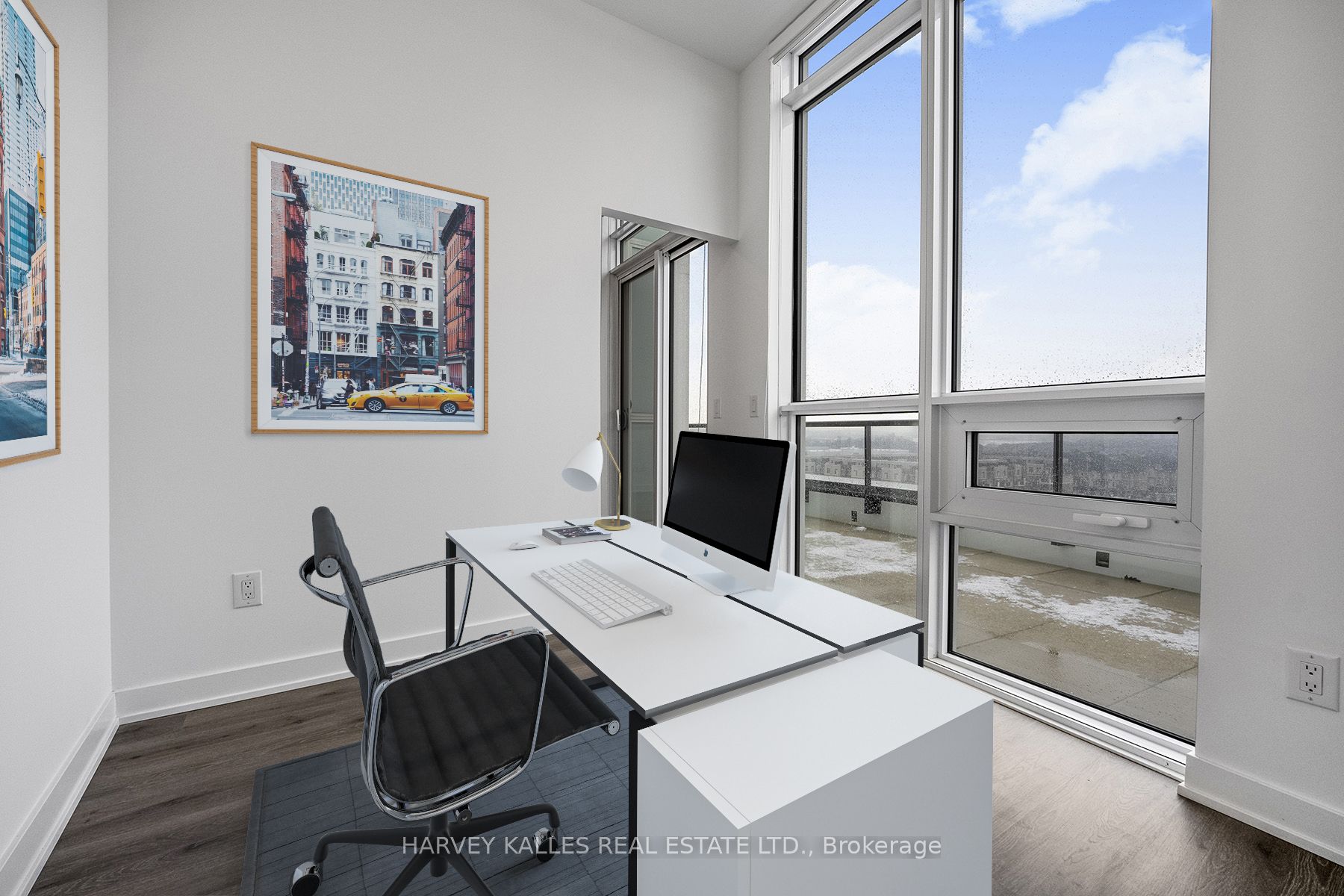 #805 - 3005 Pine Glen Road Property Photo 10