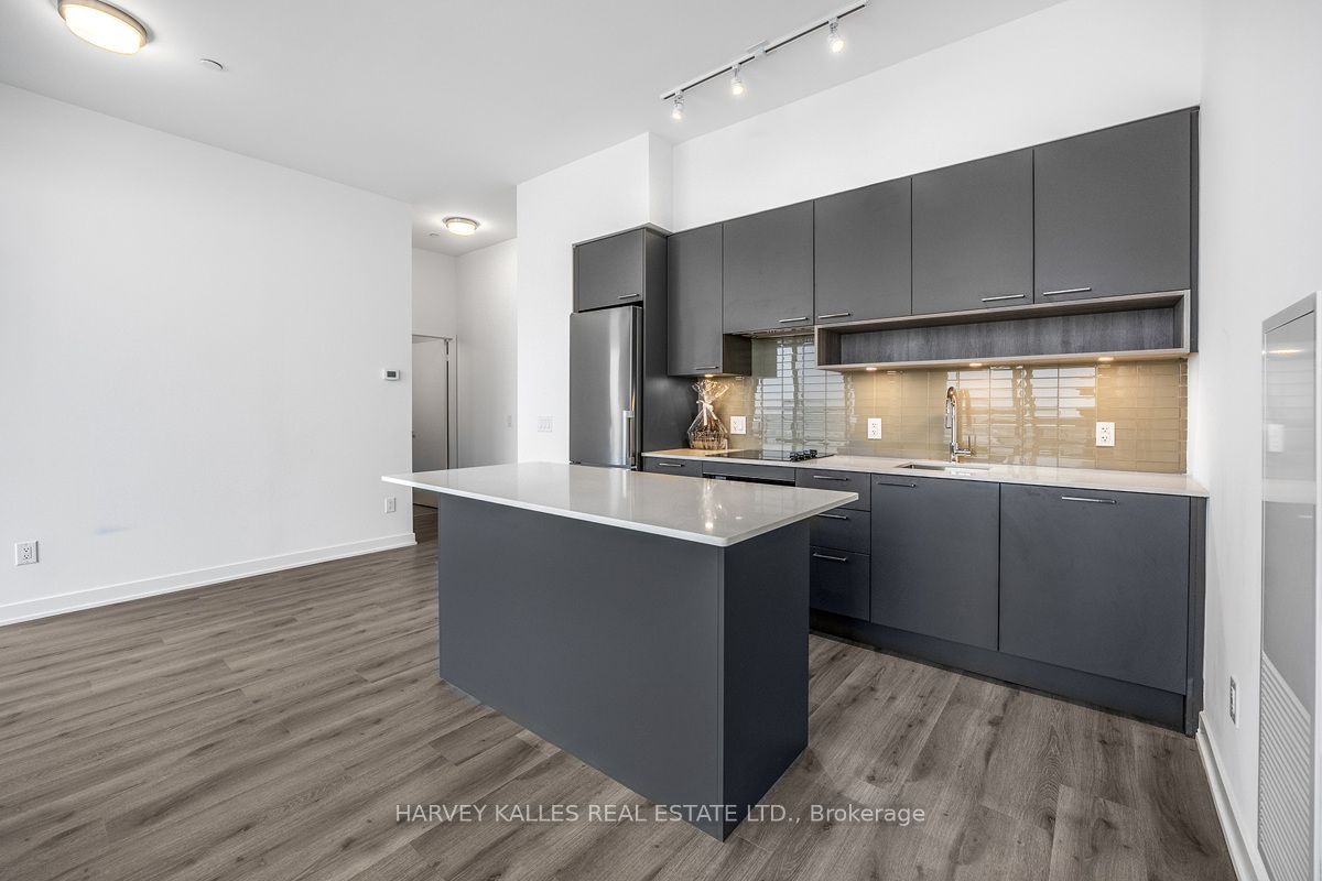 #805 - 3005 Pine Glen Road Property Photo 17