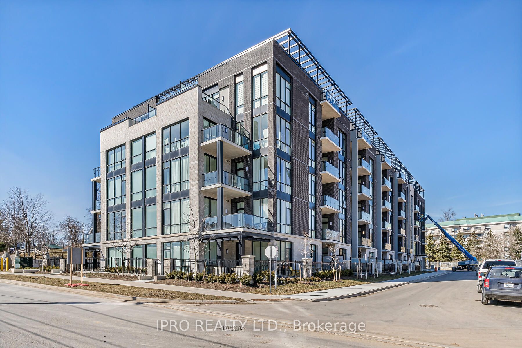 #209 - 42 Mill Street Property Photo 1