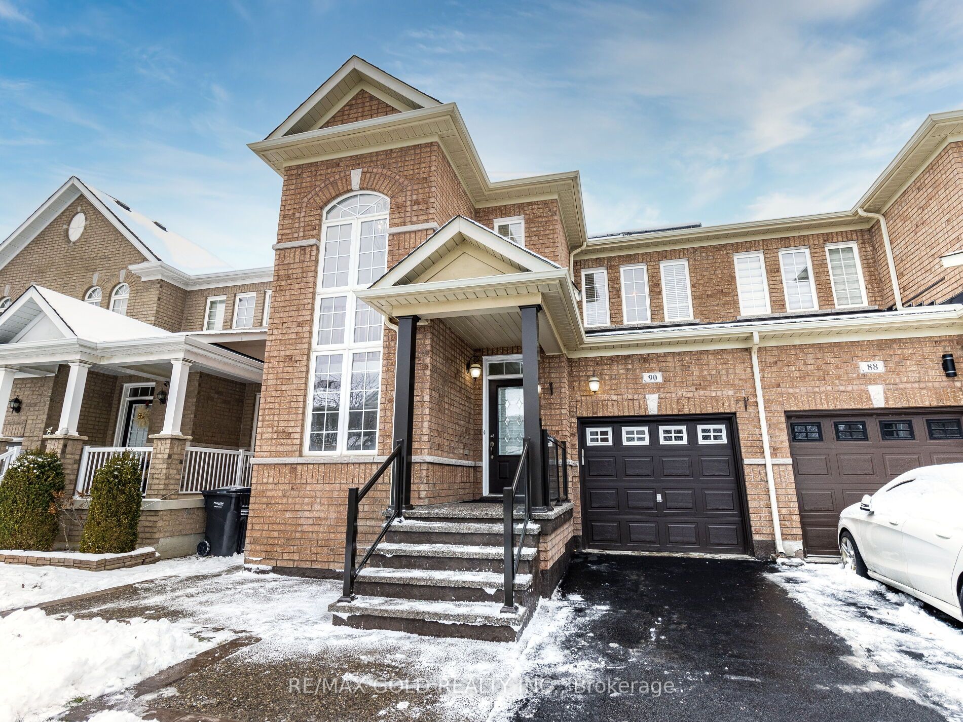 90 Begonia Cres Property Photo 1