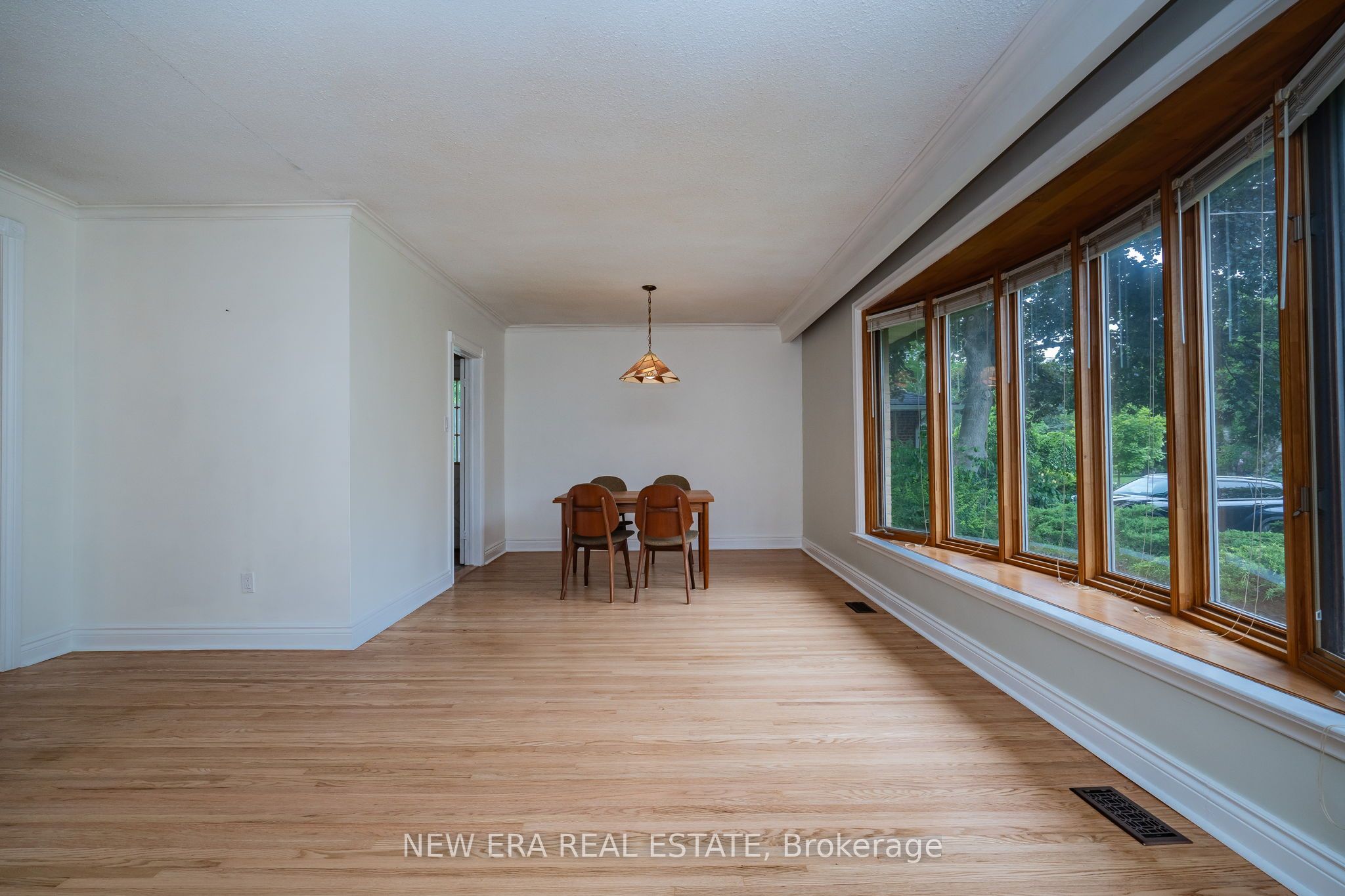 1553 Wembury Road Property Photo 6