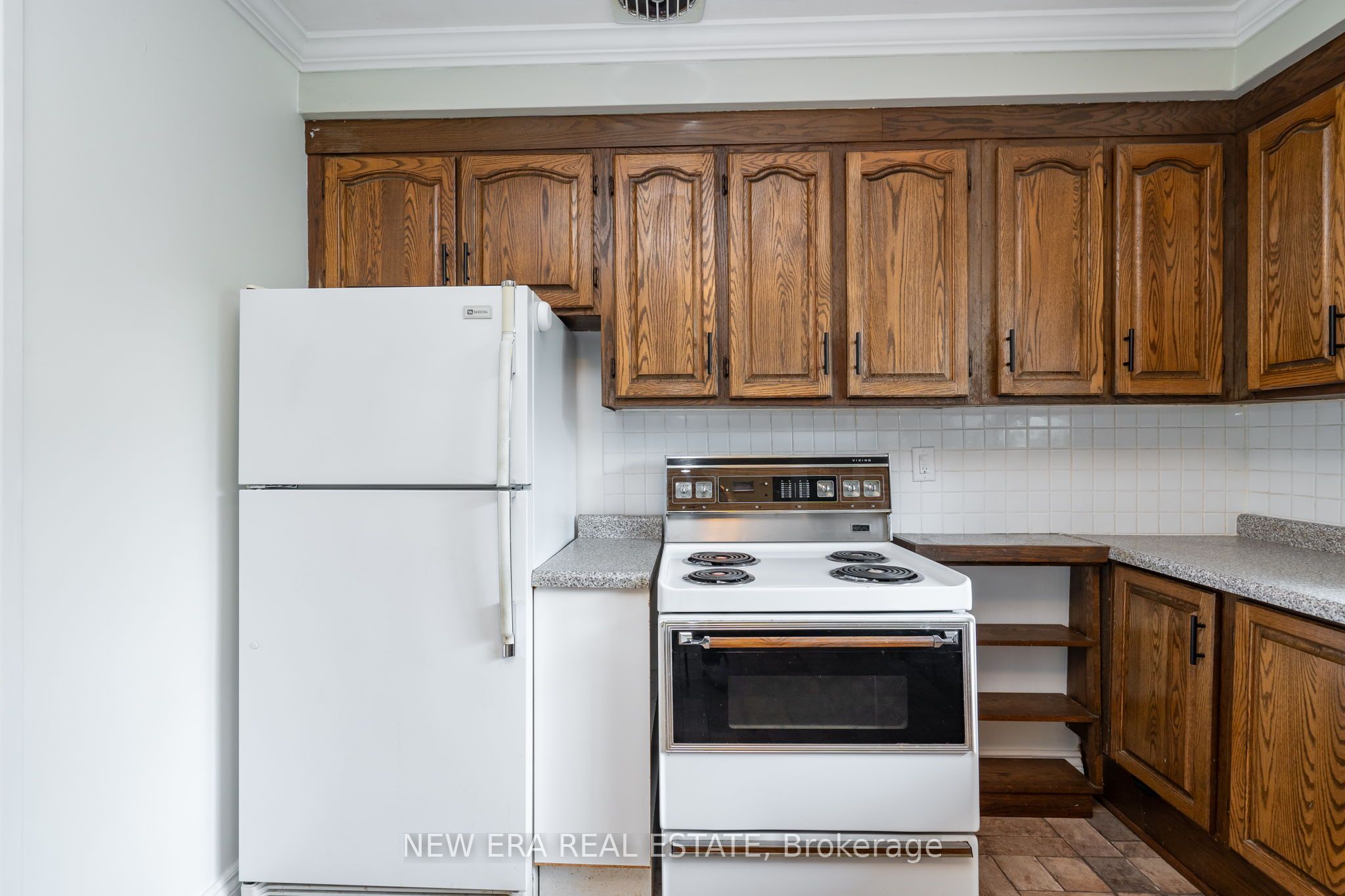 1553 Wembury Road Property Photo 14