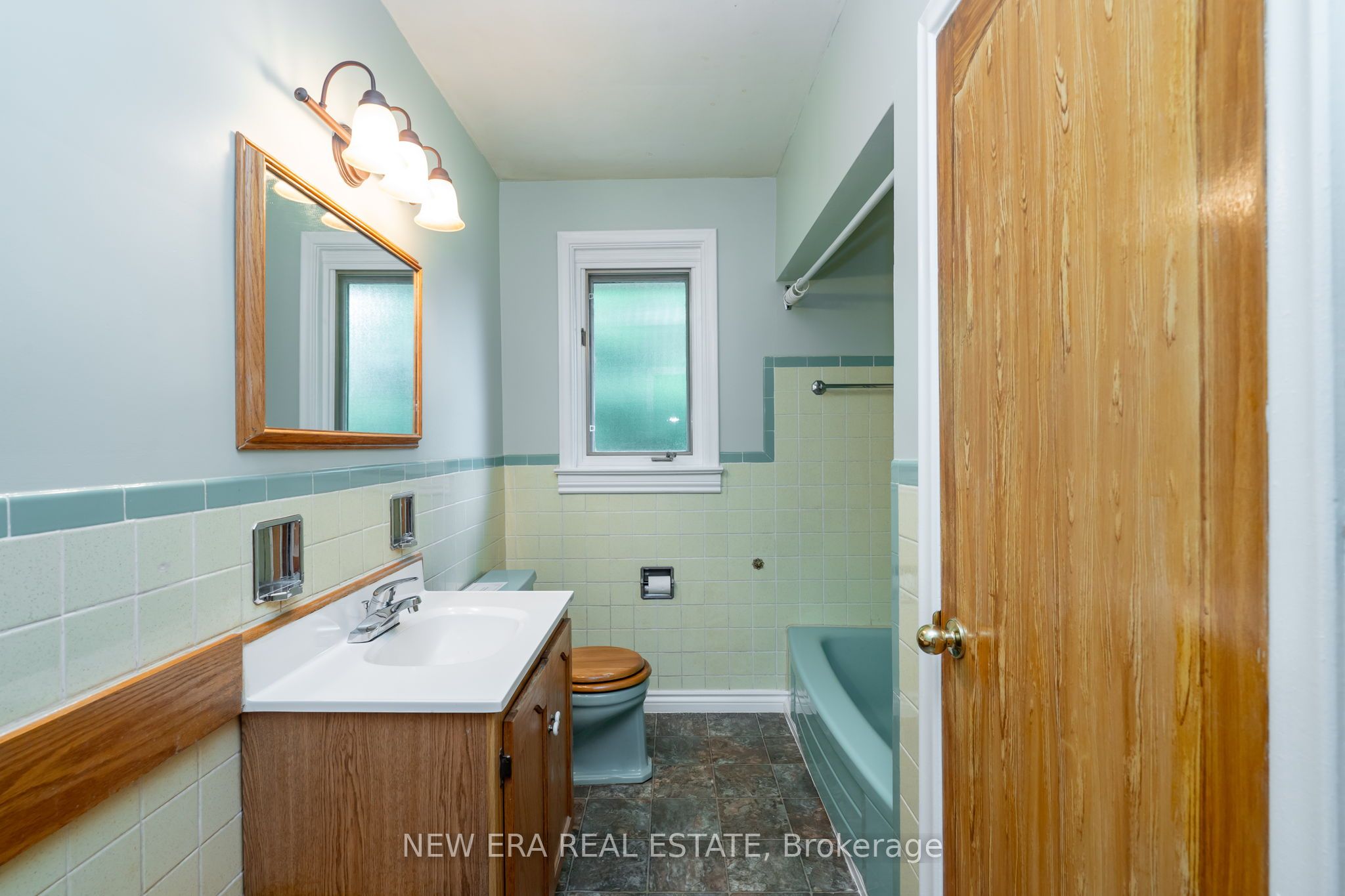 1553 Wembury Road Property Photo 15