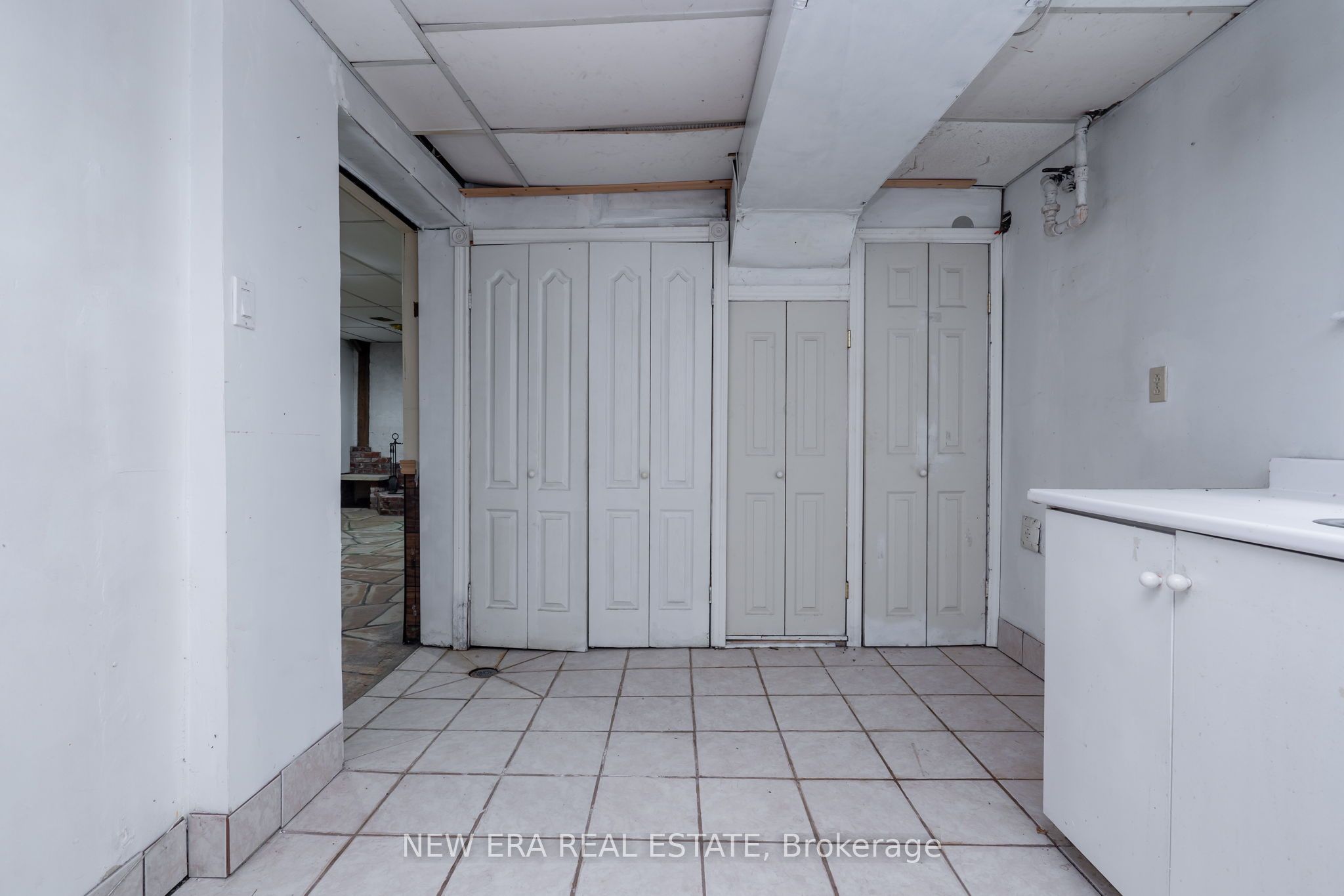 1553 Wembury Road Property Photo 32