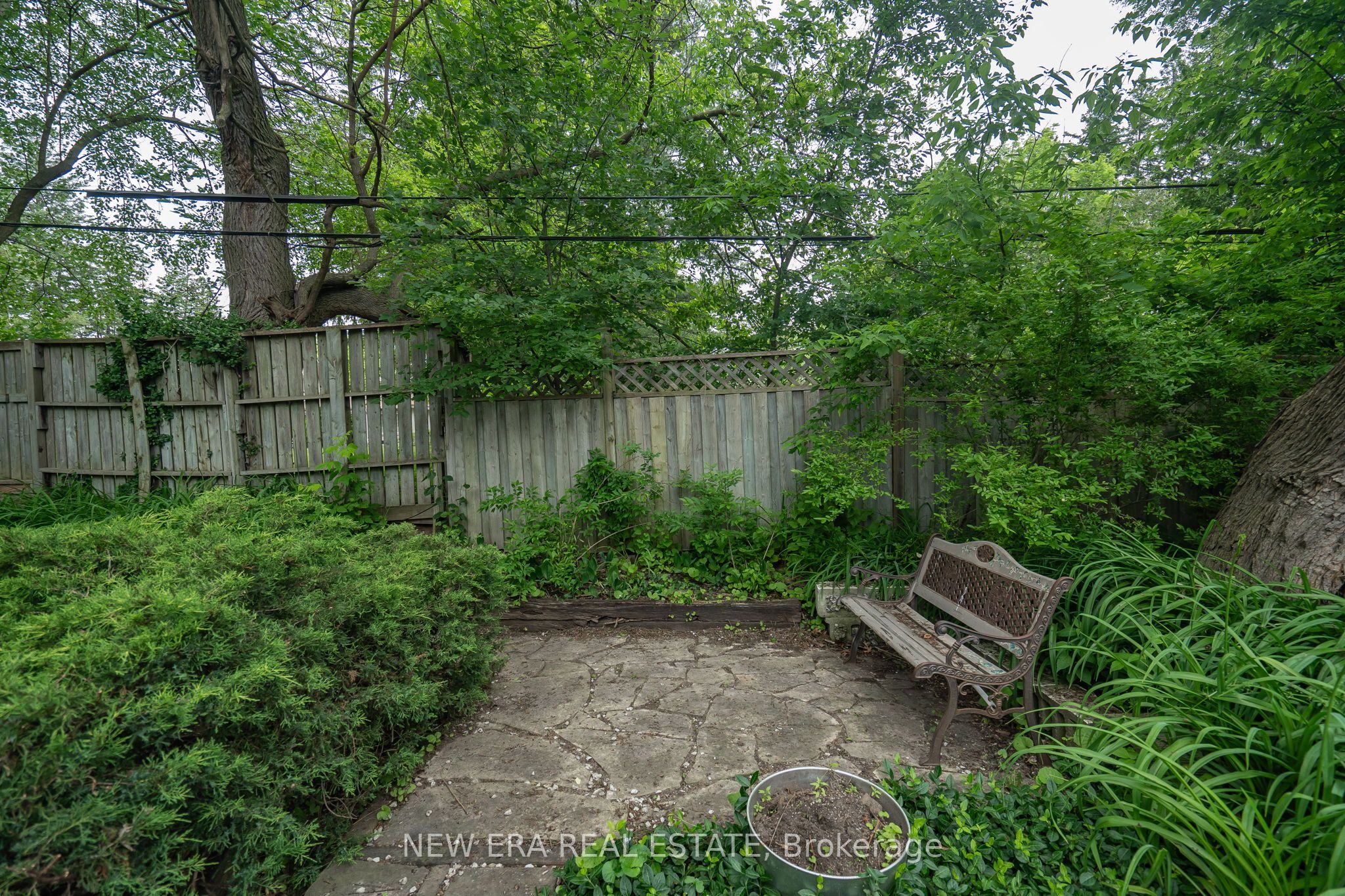 1553 Wembury Road Property Photo 38