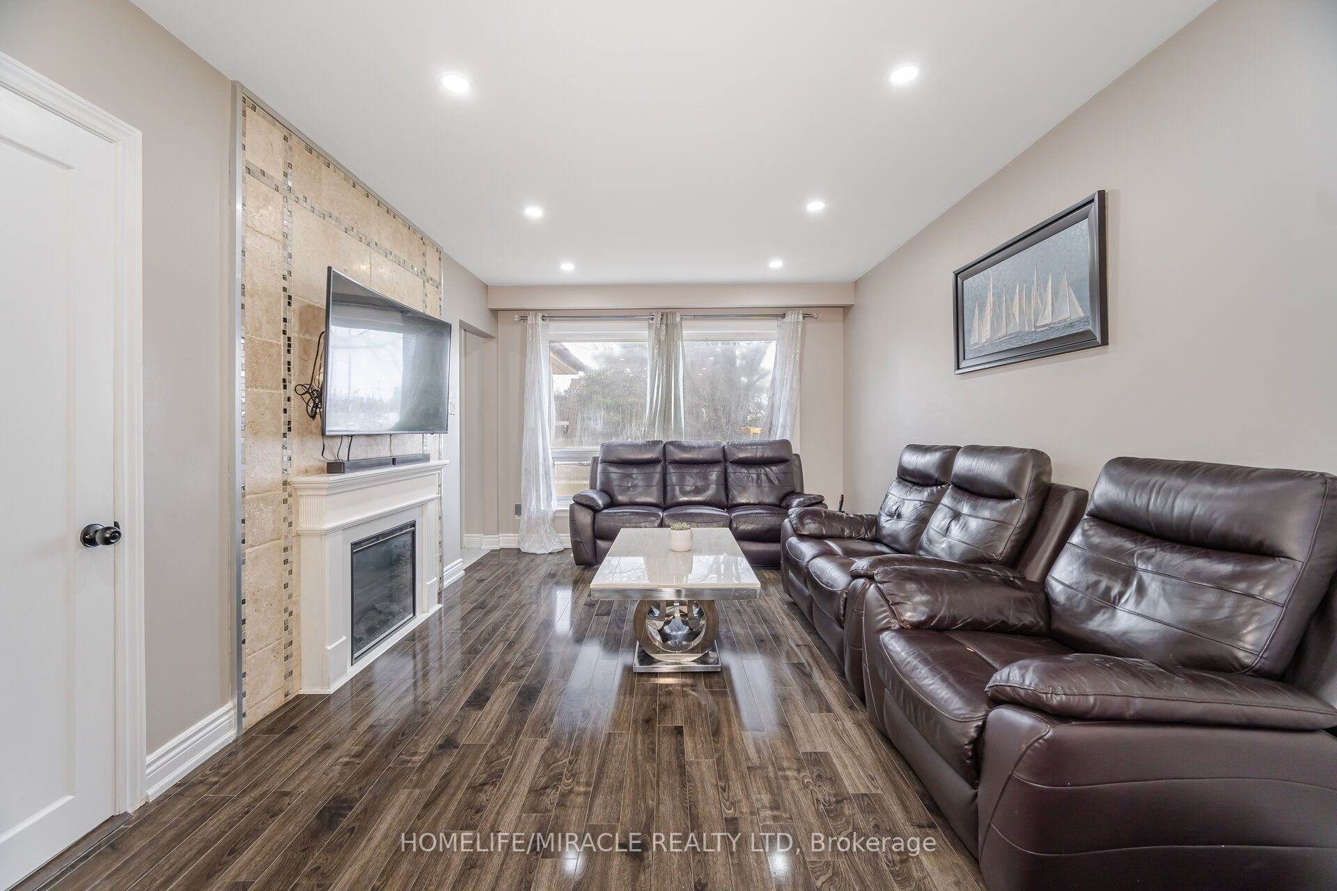 345 Silverstone Drive Property Photo 1