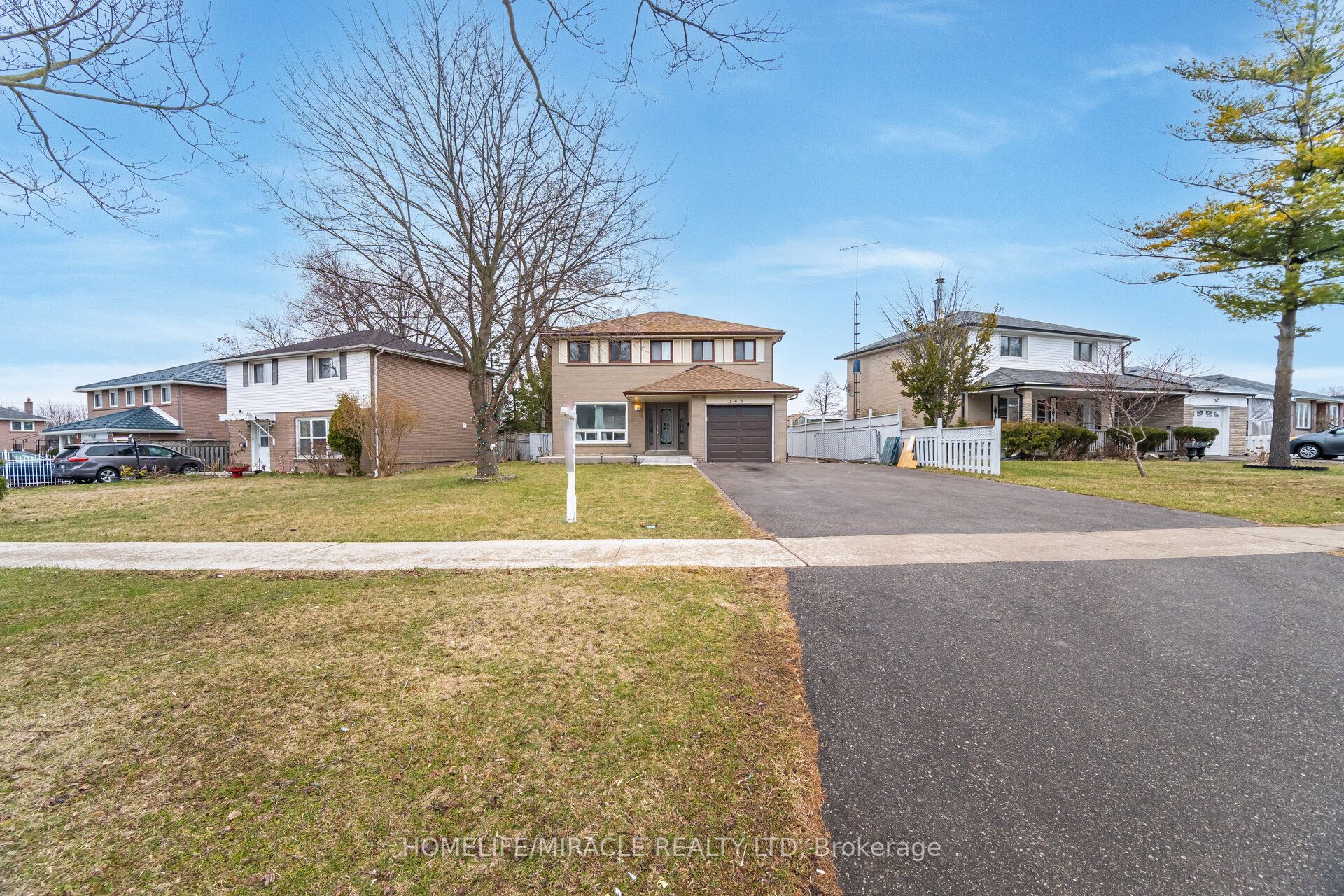345 Silverstone Drive Property Photo 3