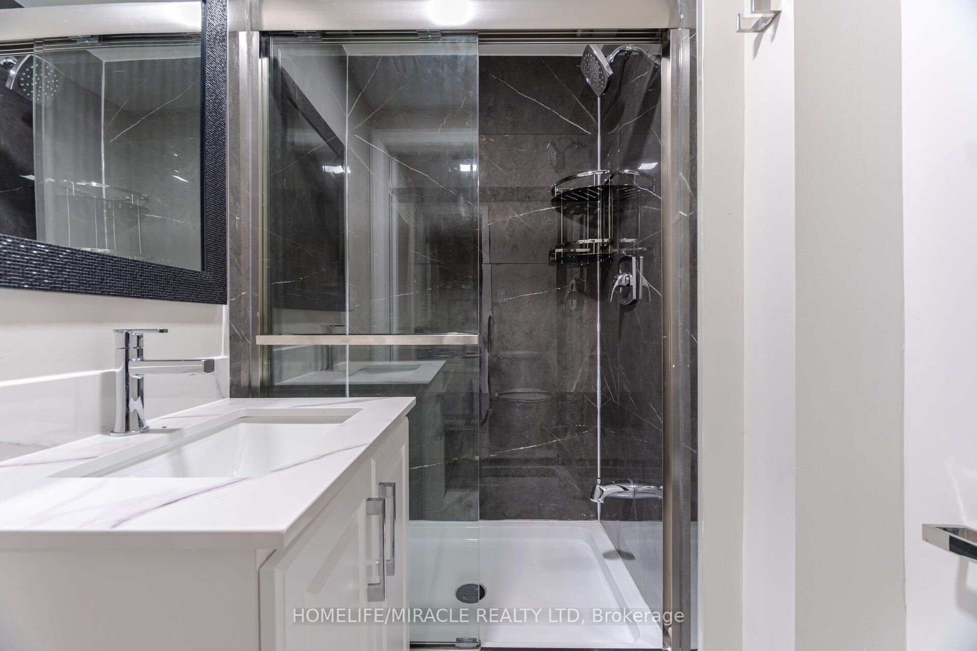 345 Silverstone Drive Property Photo 25