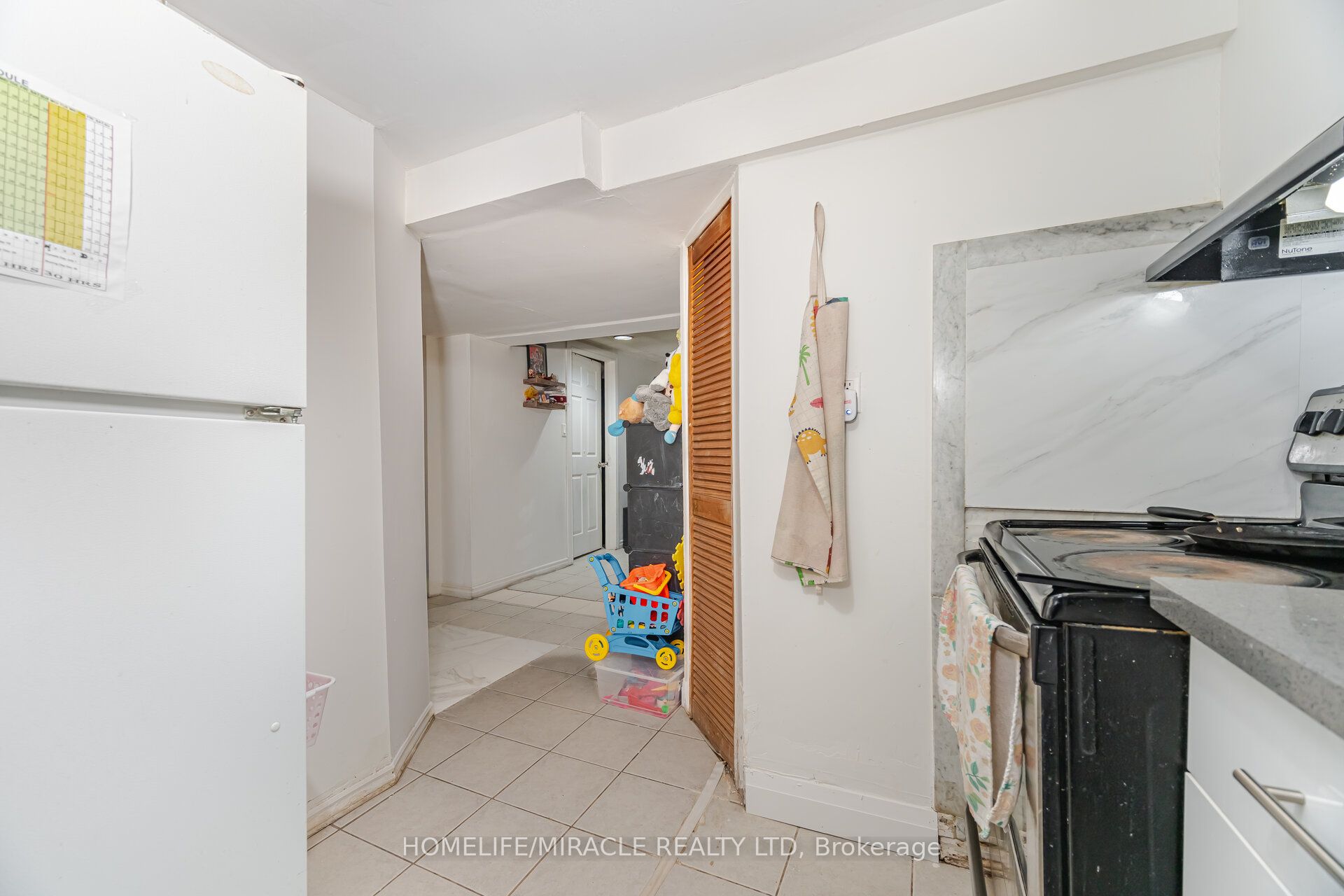 345 Silverstone Drive Property Photo 43