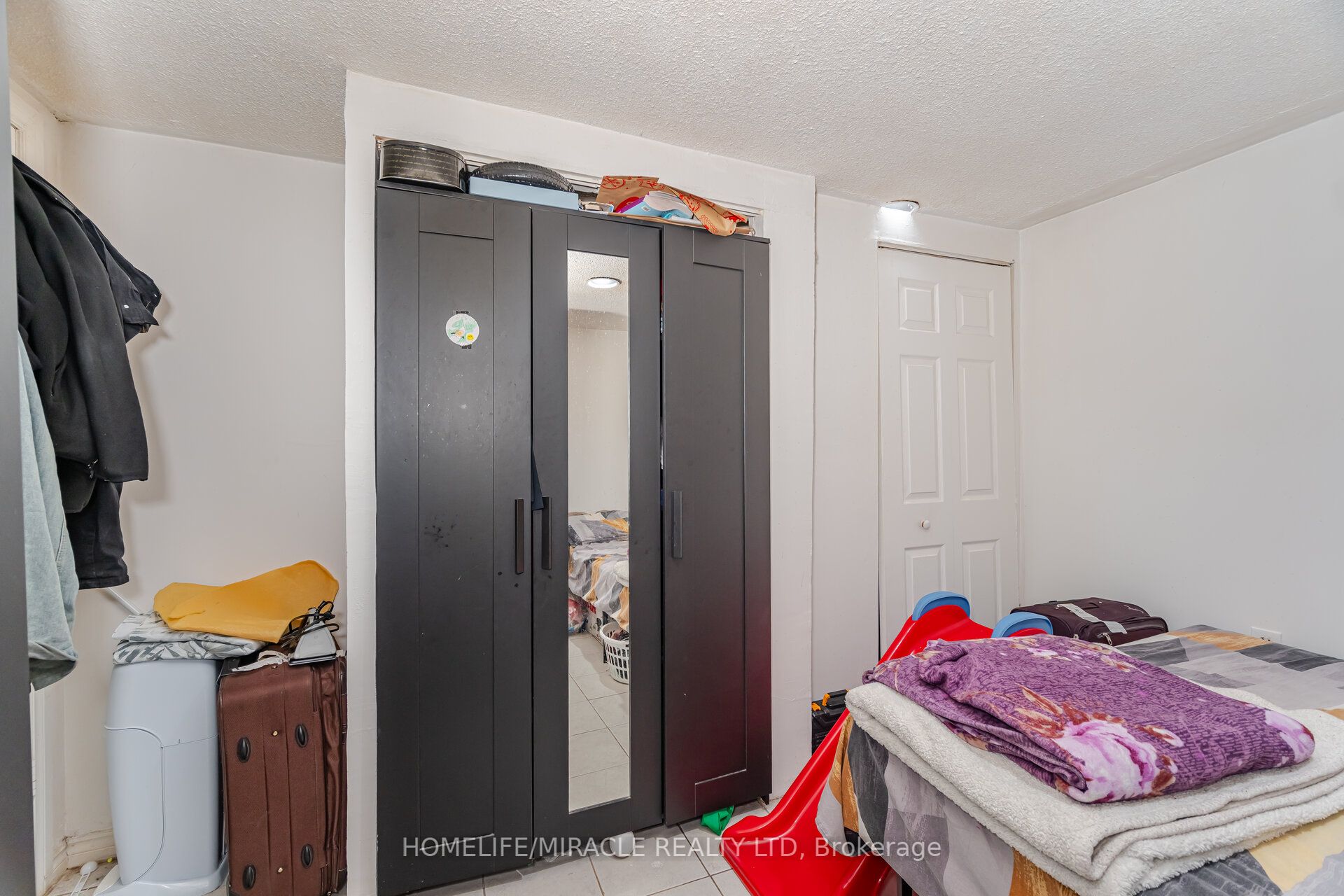 345 Silverstone Drive Property Photo 45