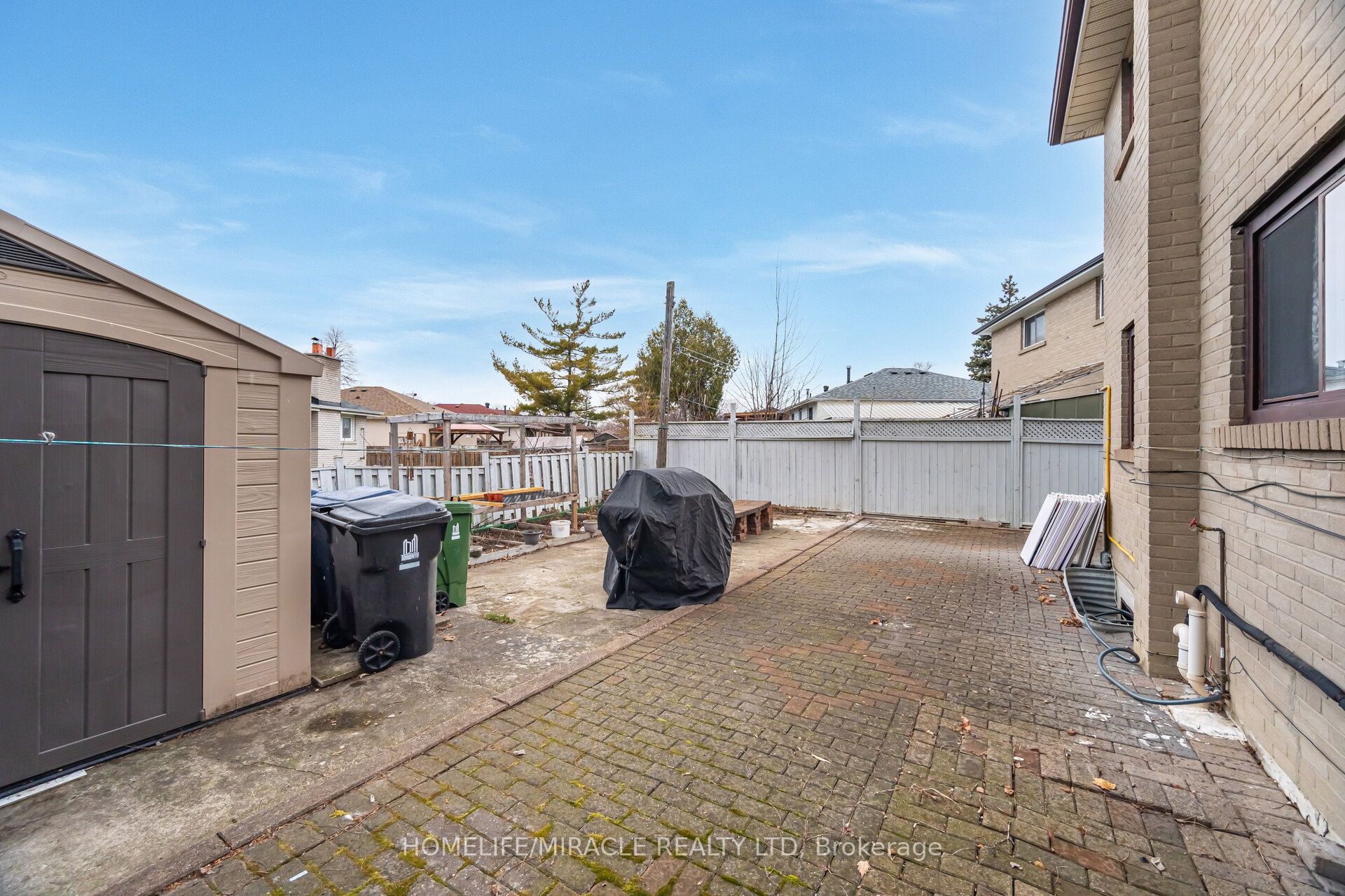 345 Silverstone Drive Property Photo 48