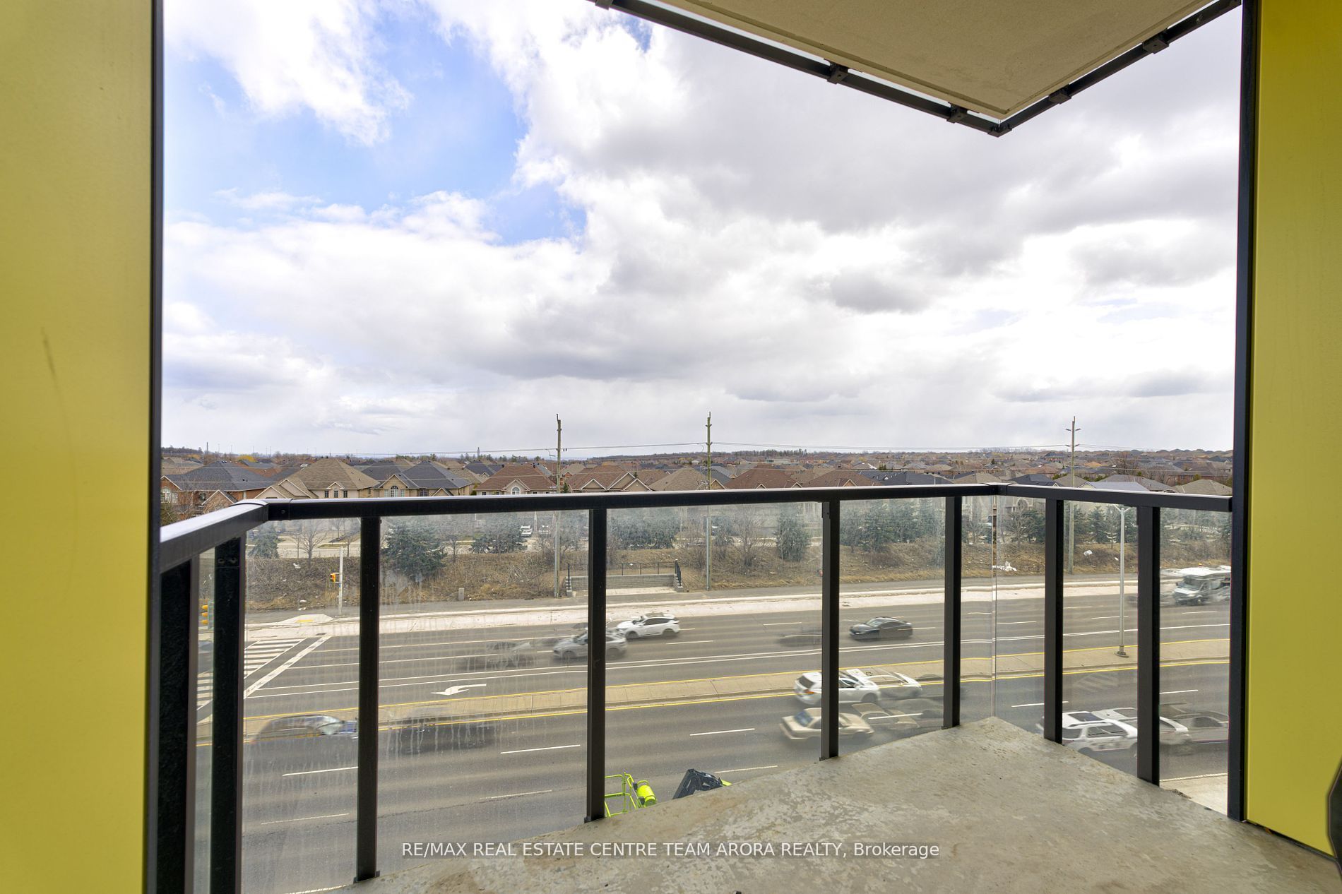 1415 Dundas St E Property Photo 26