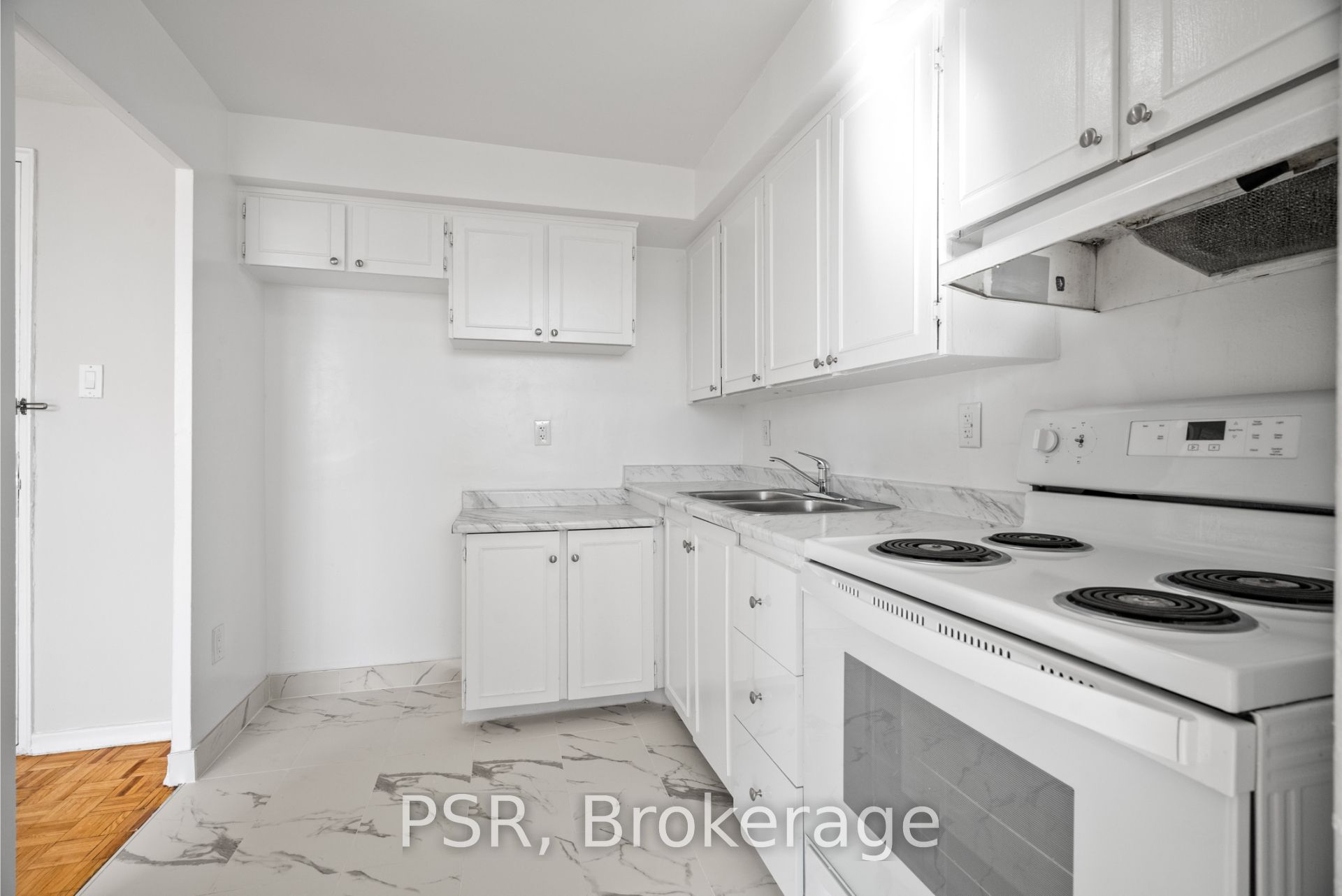 1442 Lawrence Avenue W Ph05 Property Photo 7