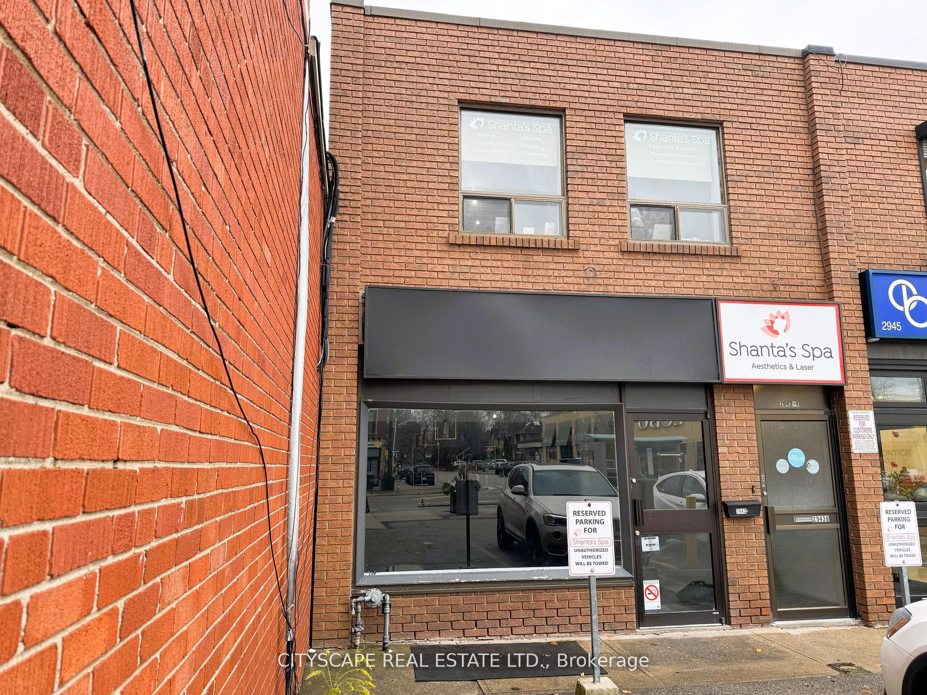 2943A Bloor Street Property Photo 1