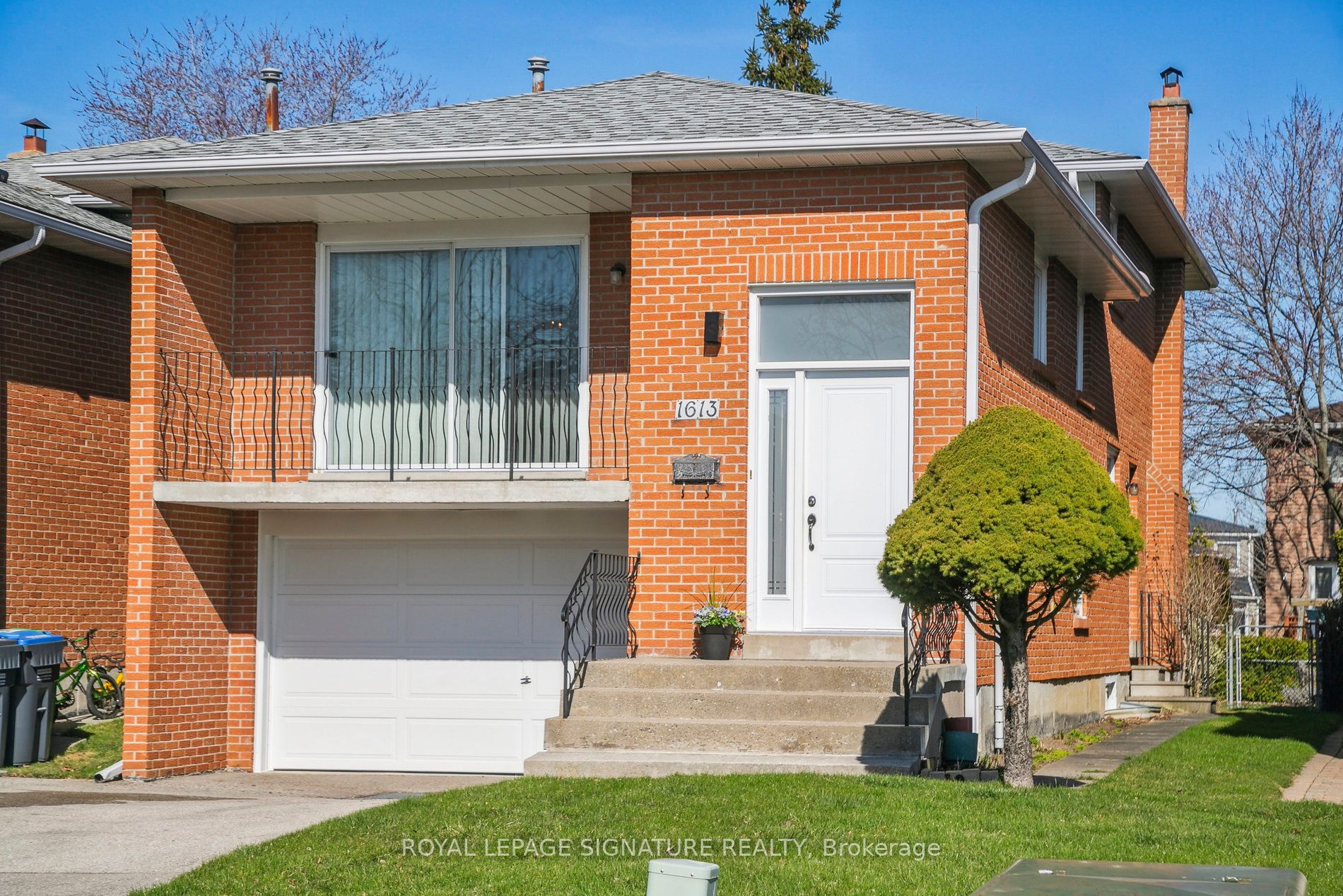 1613 Lewes Way Property Photo 1