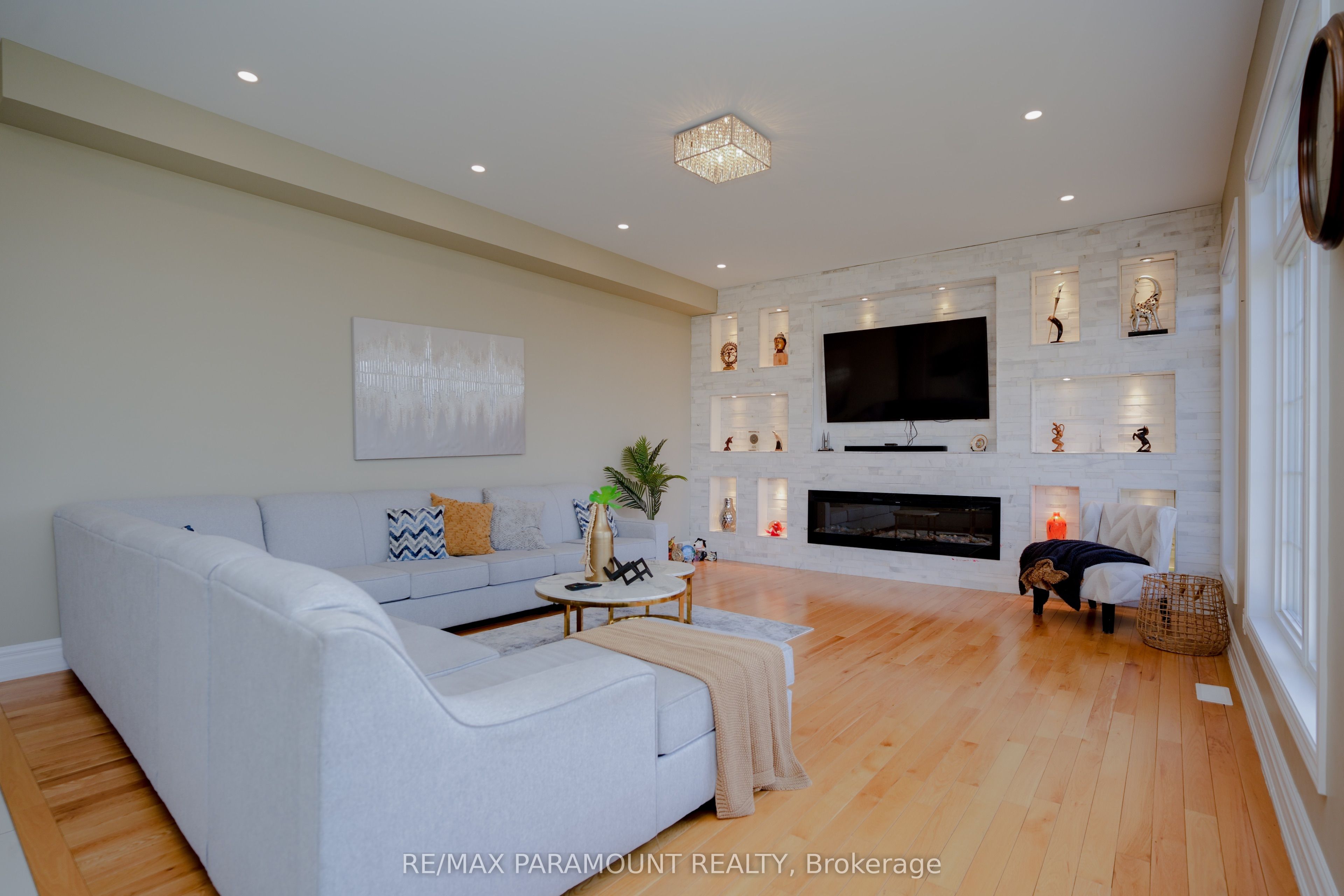 52 Stinson Street Property Photo 9
