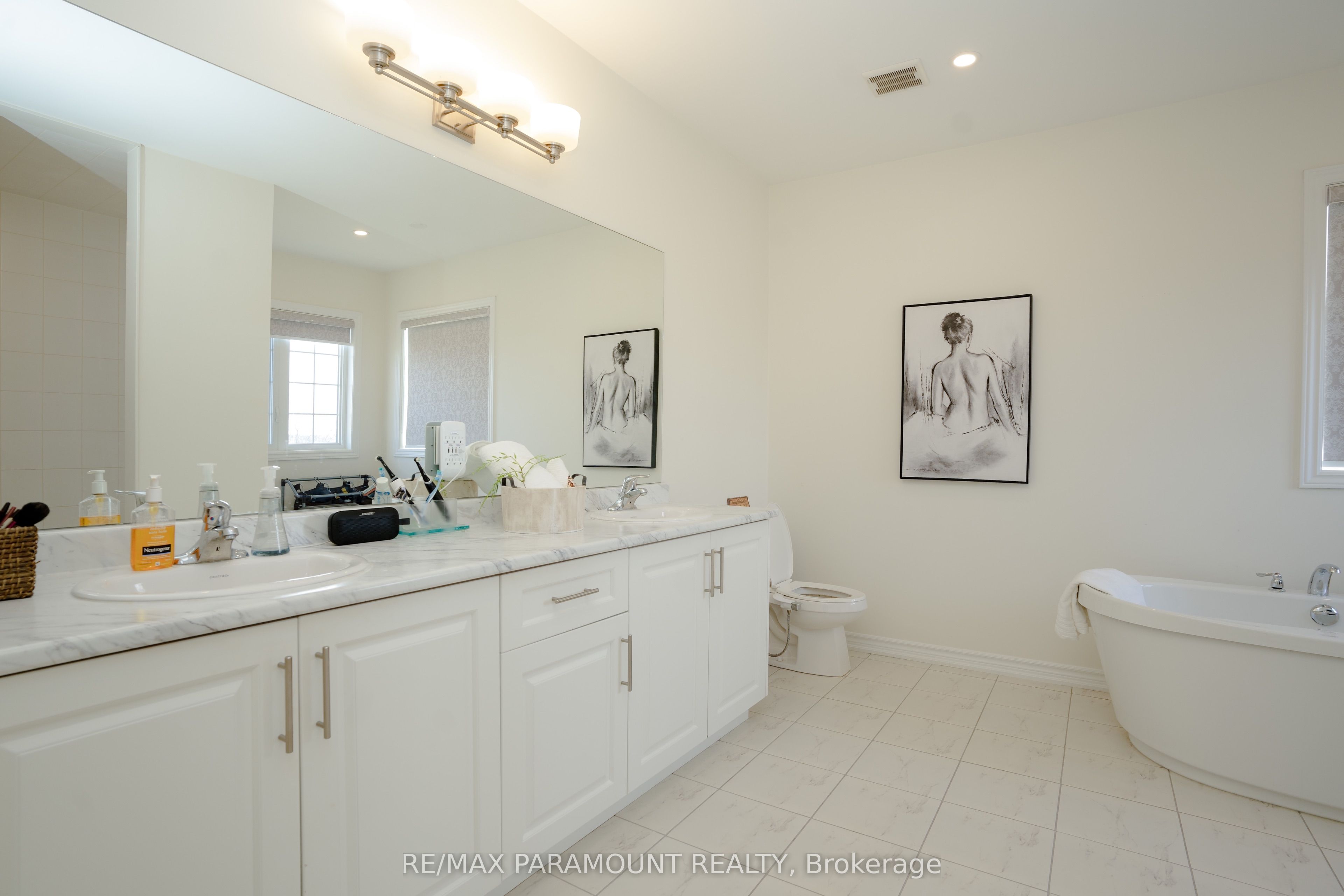 52 Stinson Street Property Photo 32