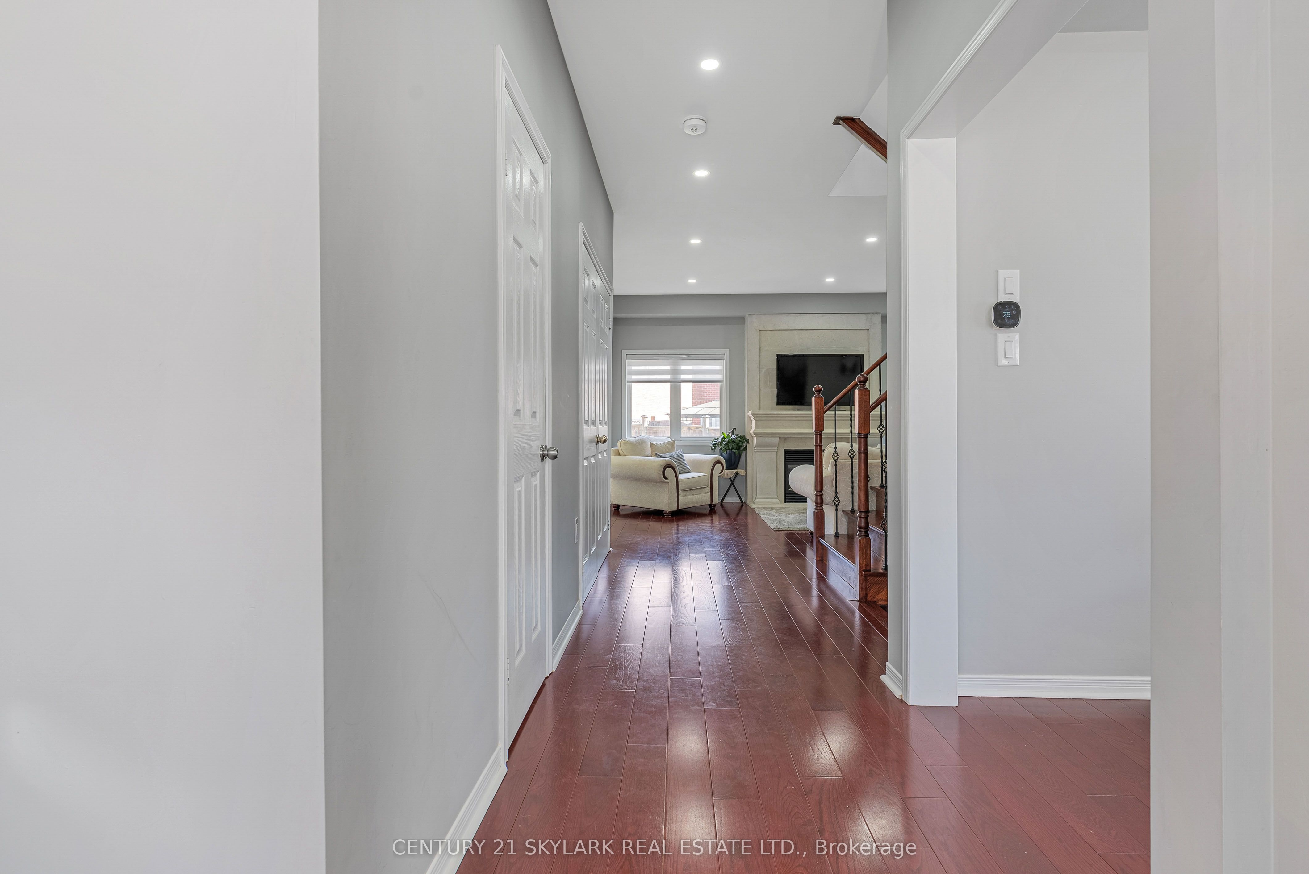 13 Ledgerock Road Property Photo 5