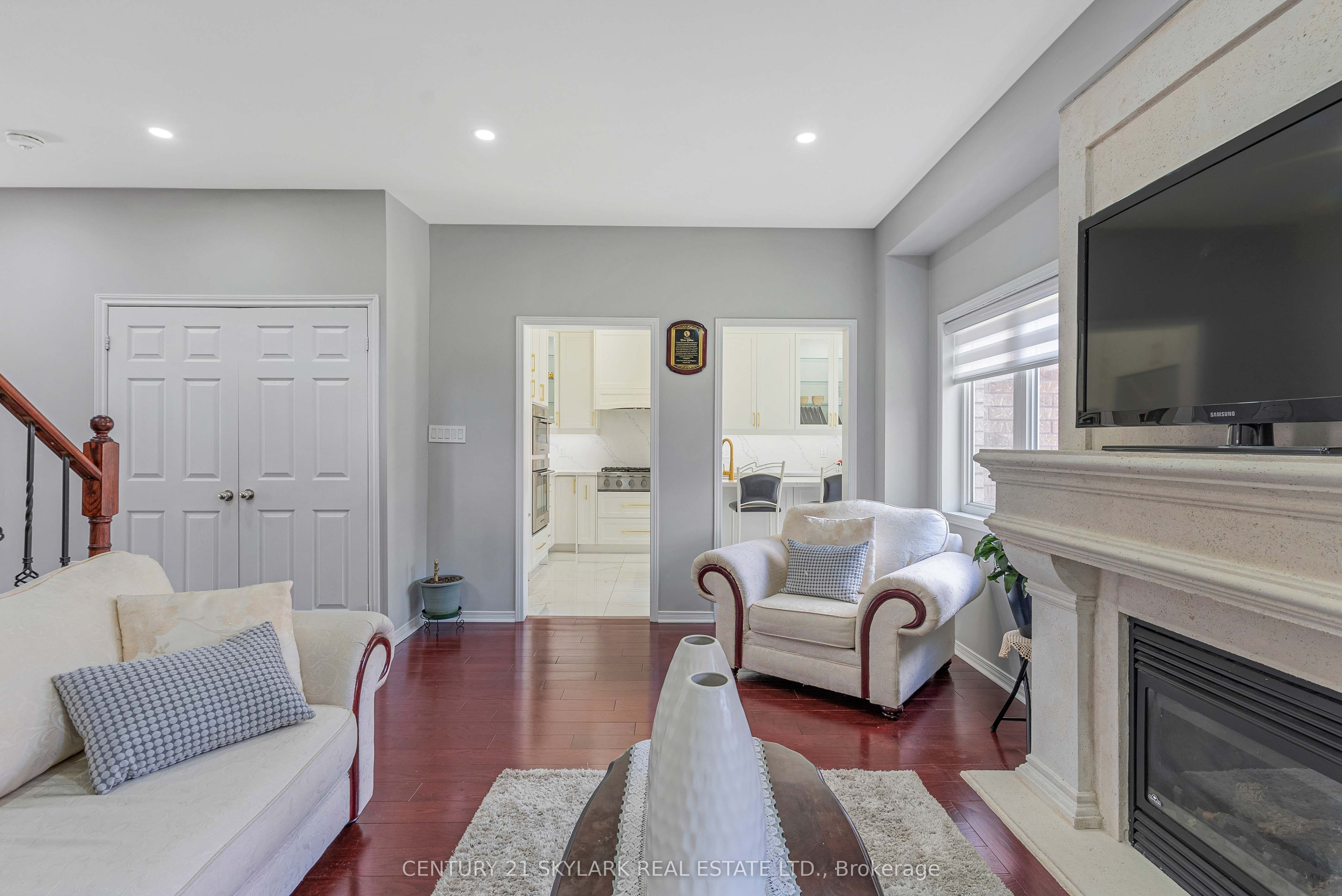 13 Ledgerock Road Property Photo 13