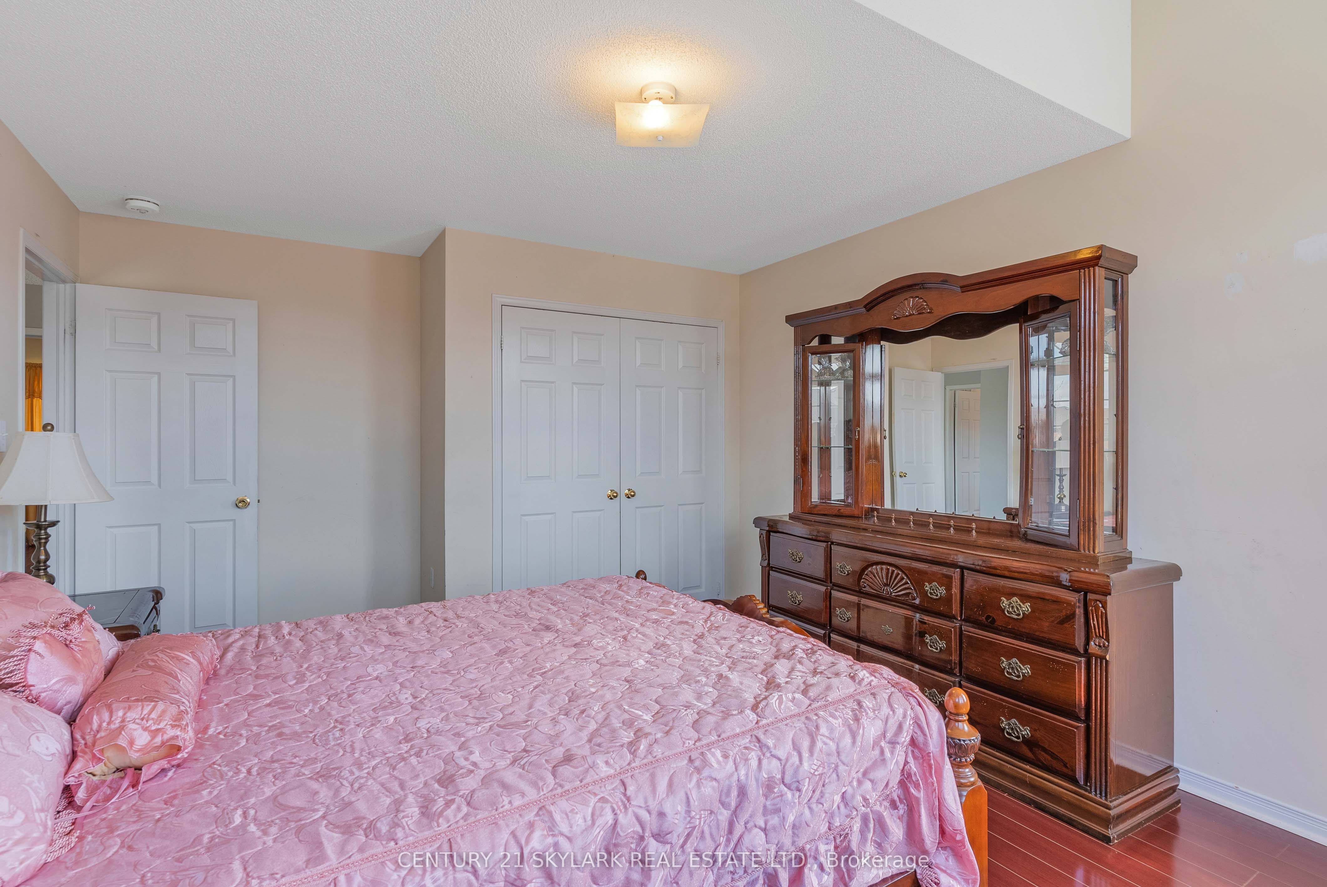 13 Ledgerock Road Property Photo 27