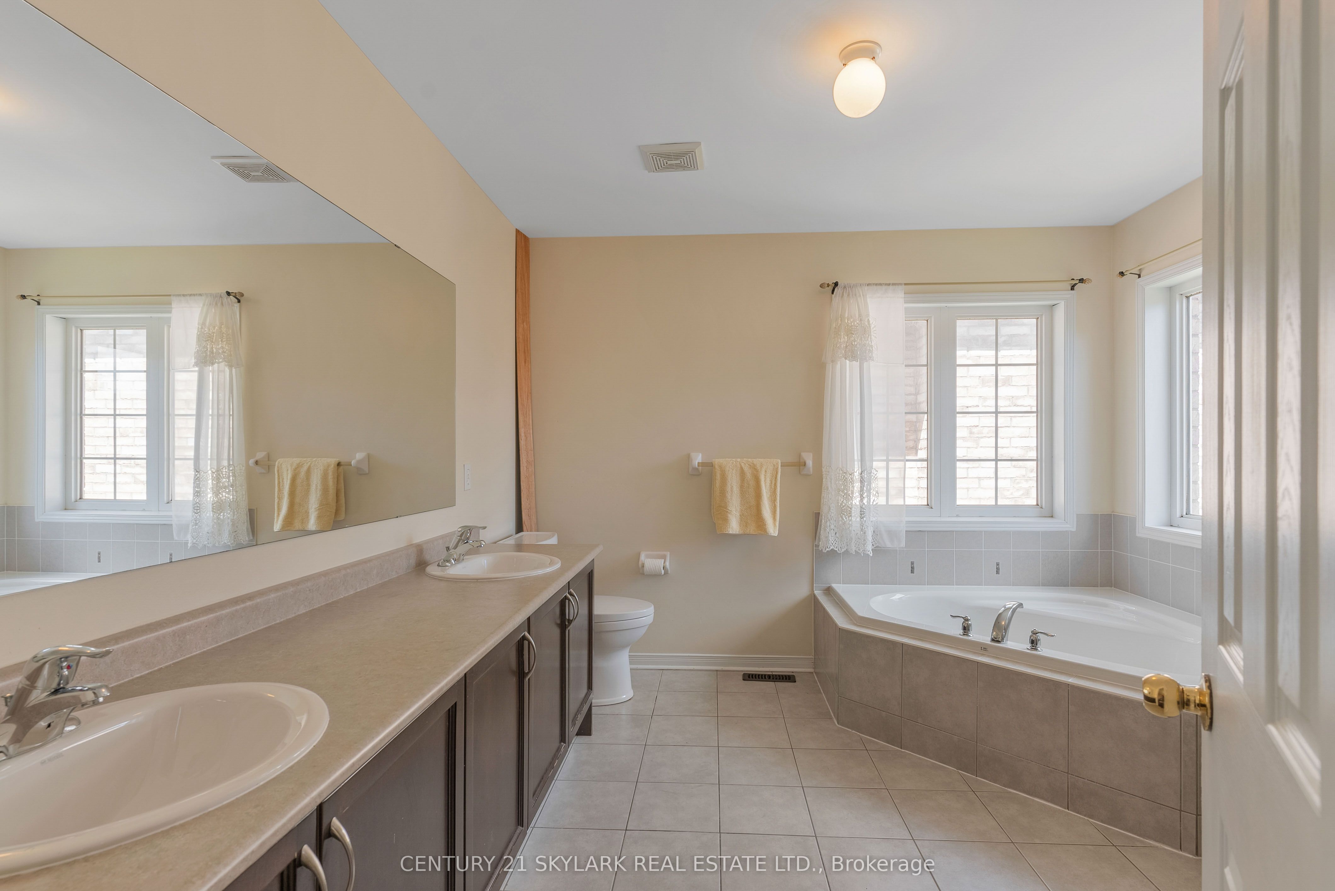 13 Ledgerock Road Property Photo 36