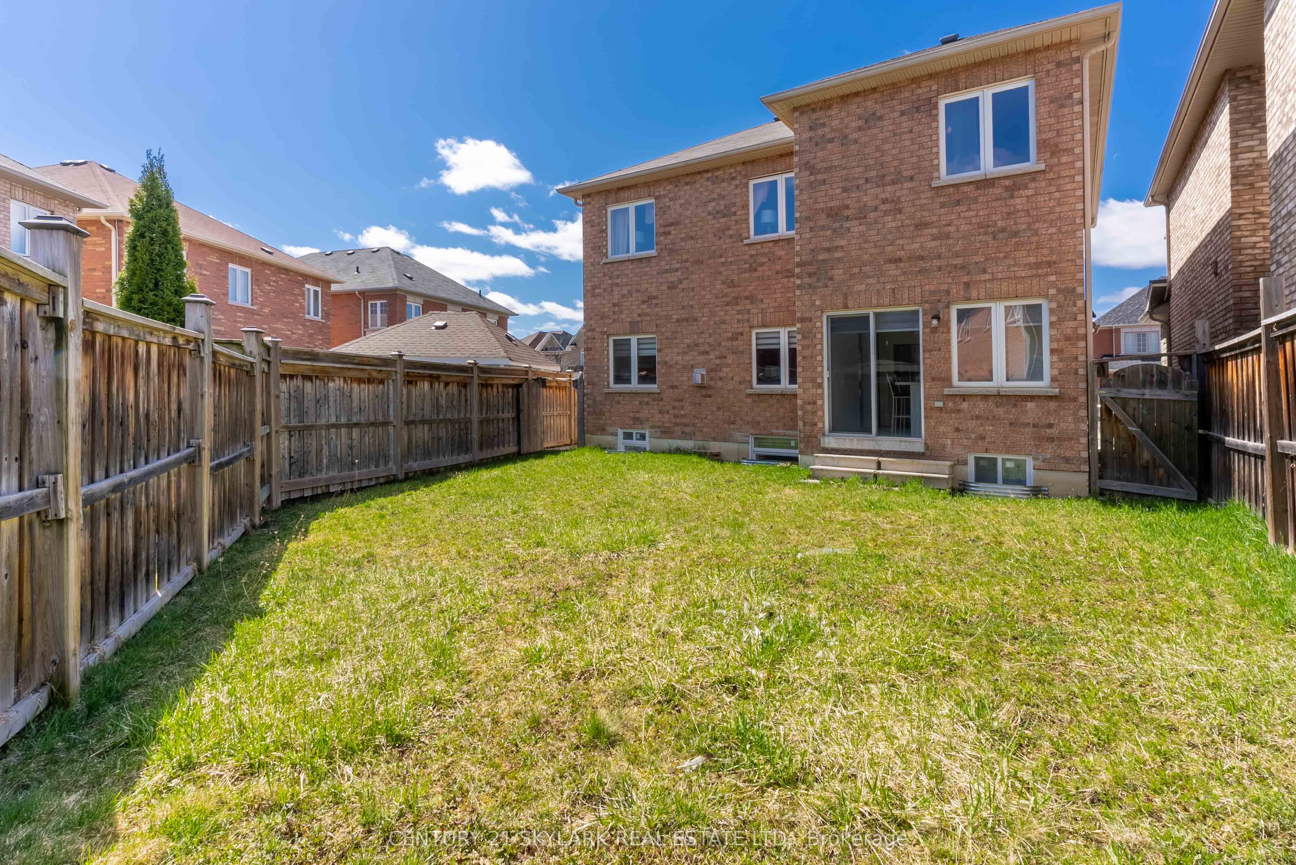 13 Ledgerock Road Property Photo 39