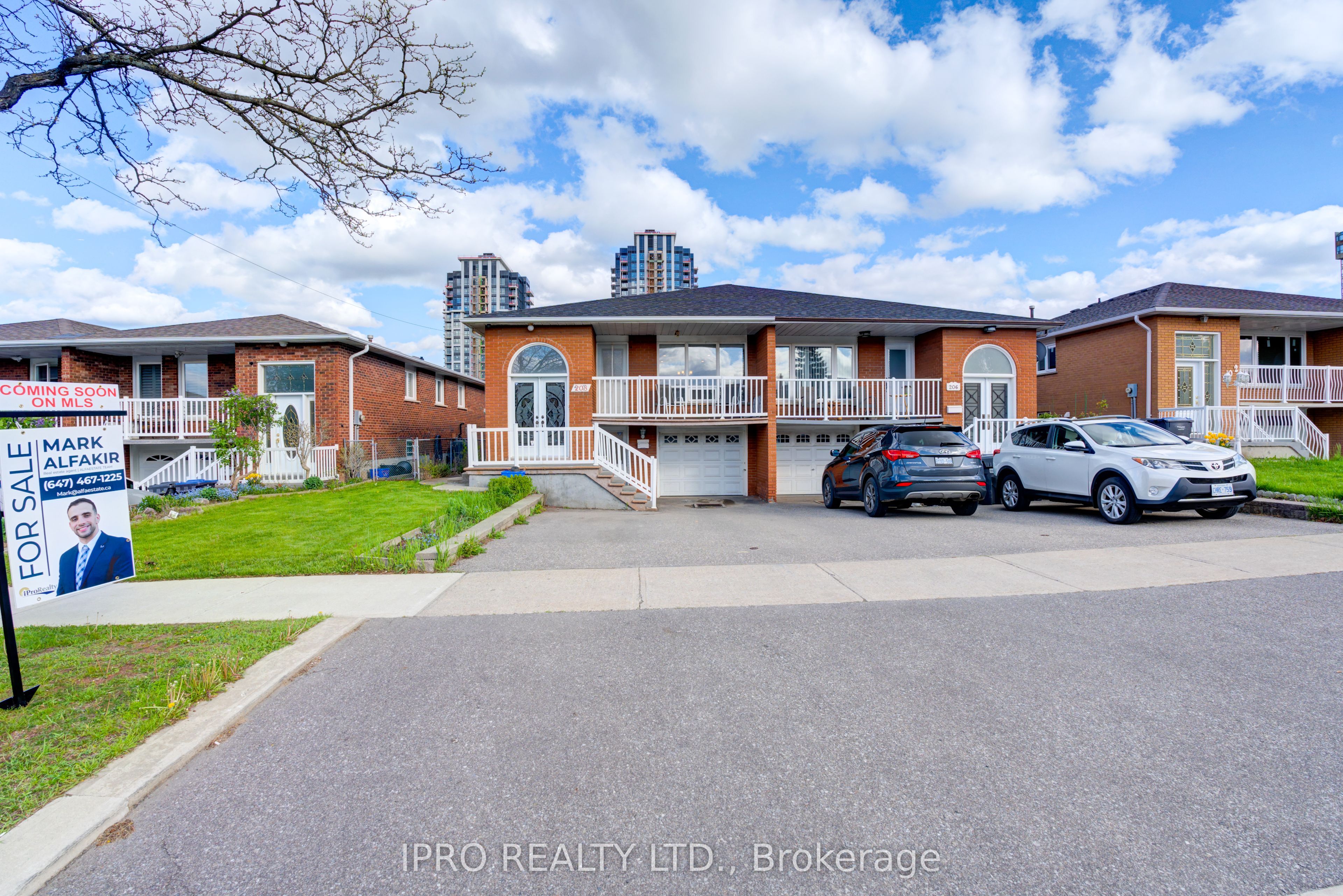 208 Meadows Boulevard Property Photo 1