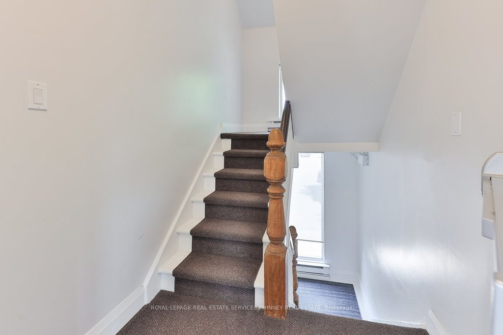 15 Mississauga Road S Property Photo 20