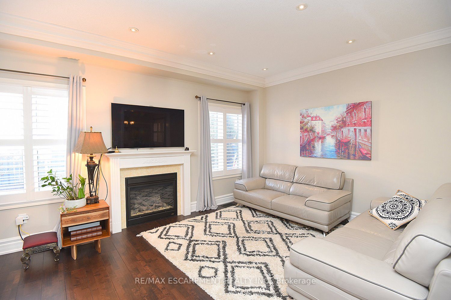 3321 Steeplechase Drive Property Photo 9