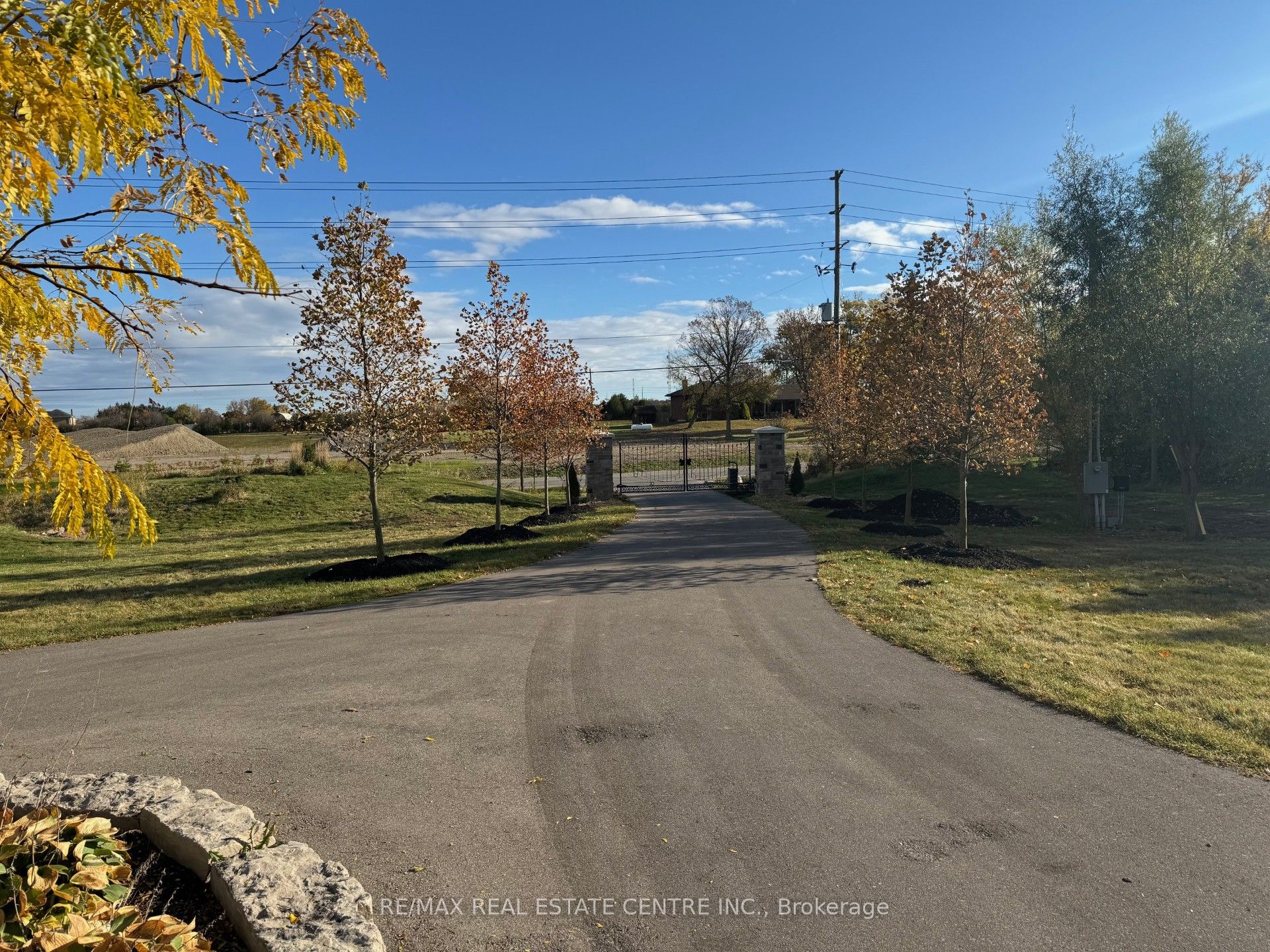 4496 Henderson Road Property Photo 35