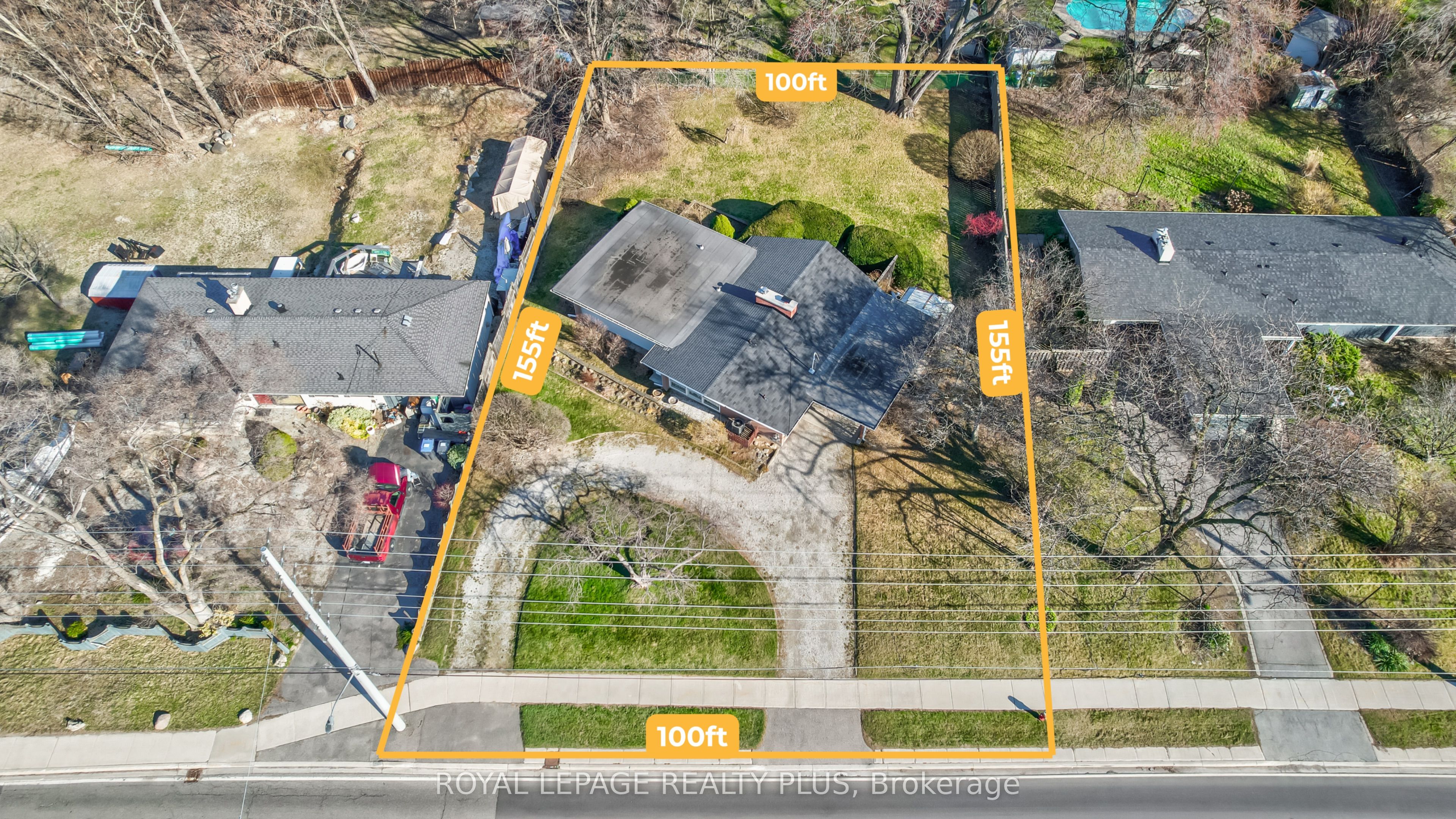 240 South Service Road Property Photo 1