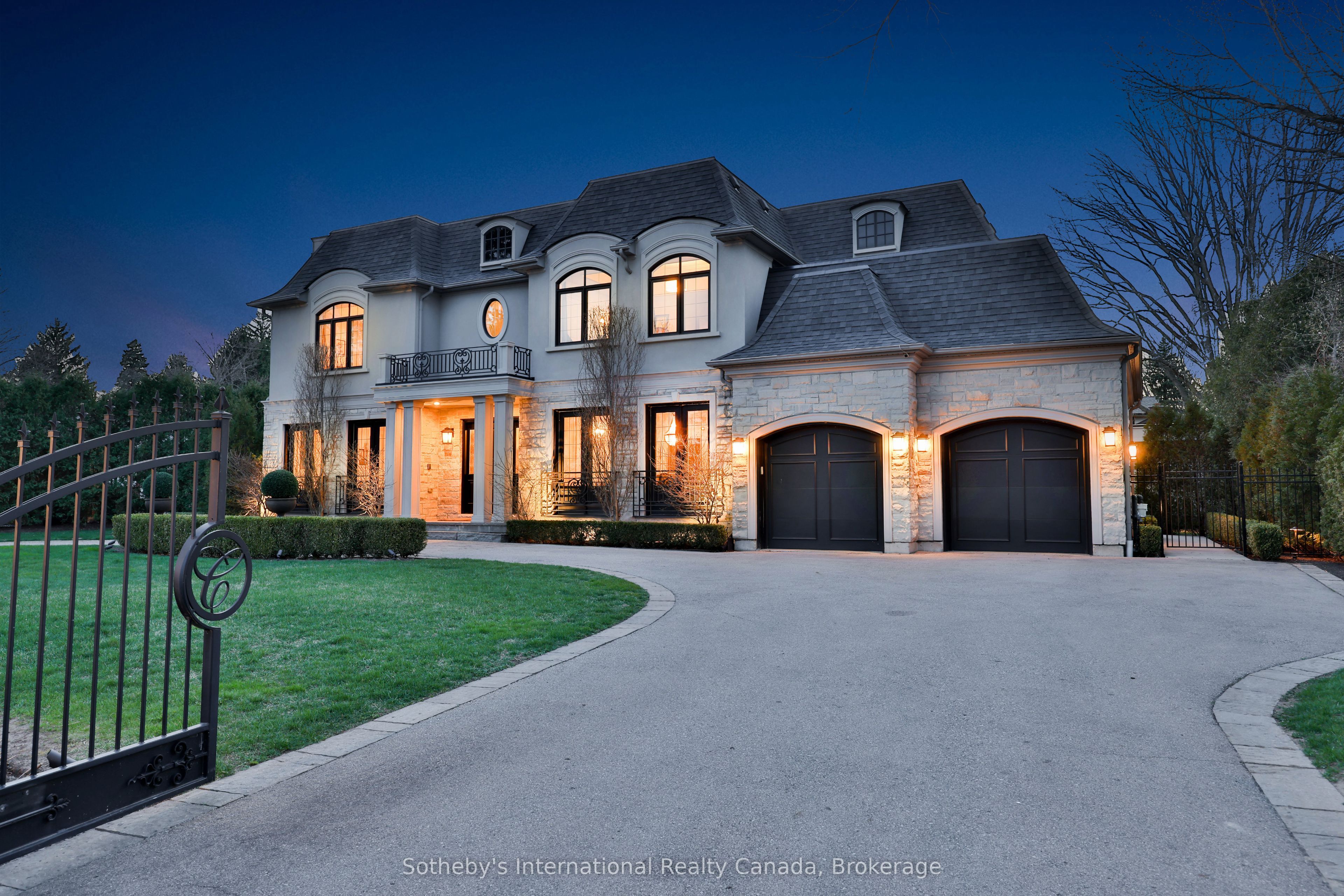 1497 Lakeshore Road W Property Photo 1